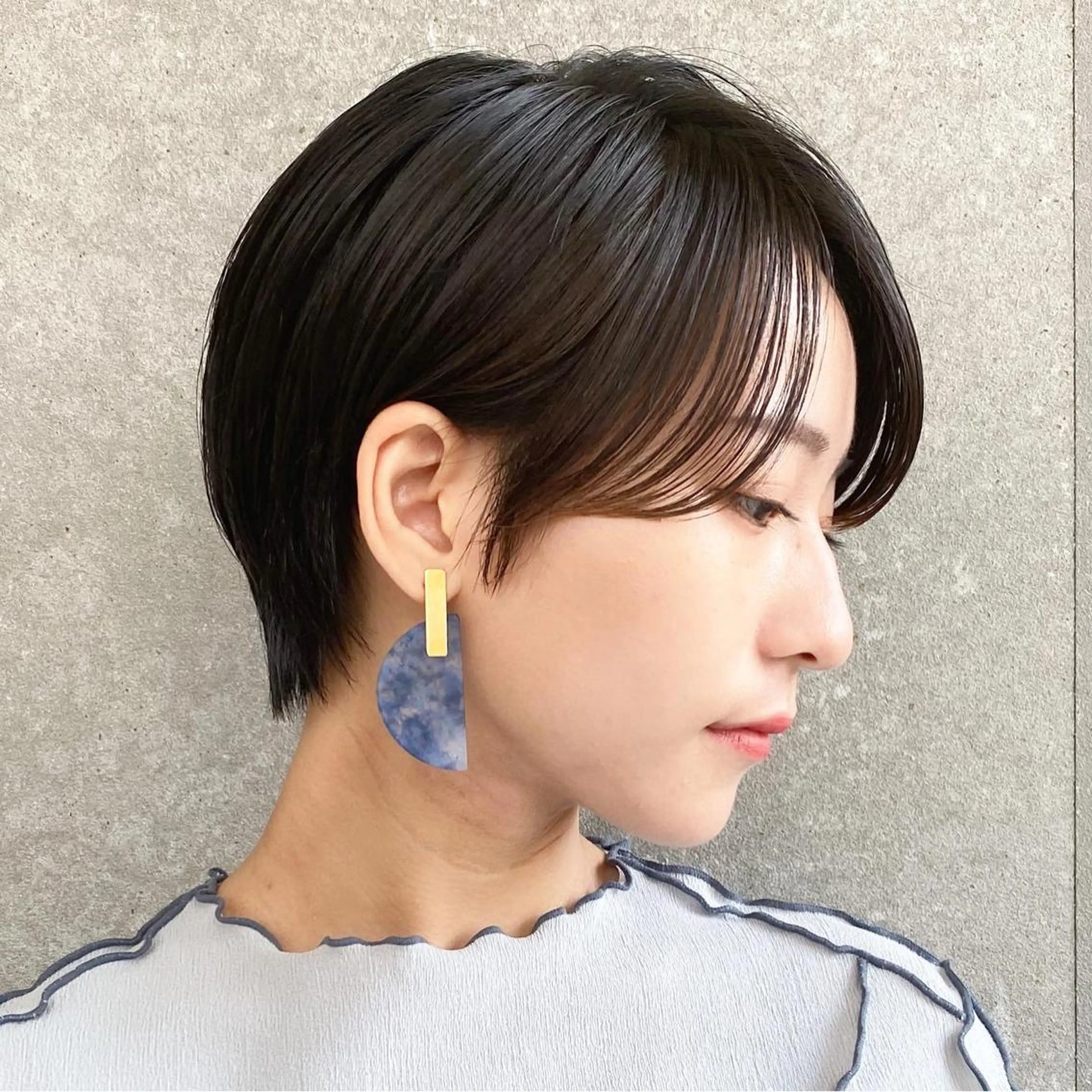 🉐メンテナンスカット+暗髪カラー+トリートメント🌟就活、面接、実習前の黒染め、また明るくしたい人の地毛風カラー🐭の写真