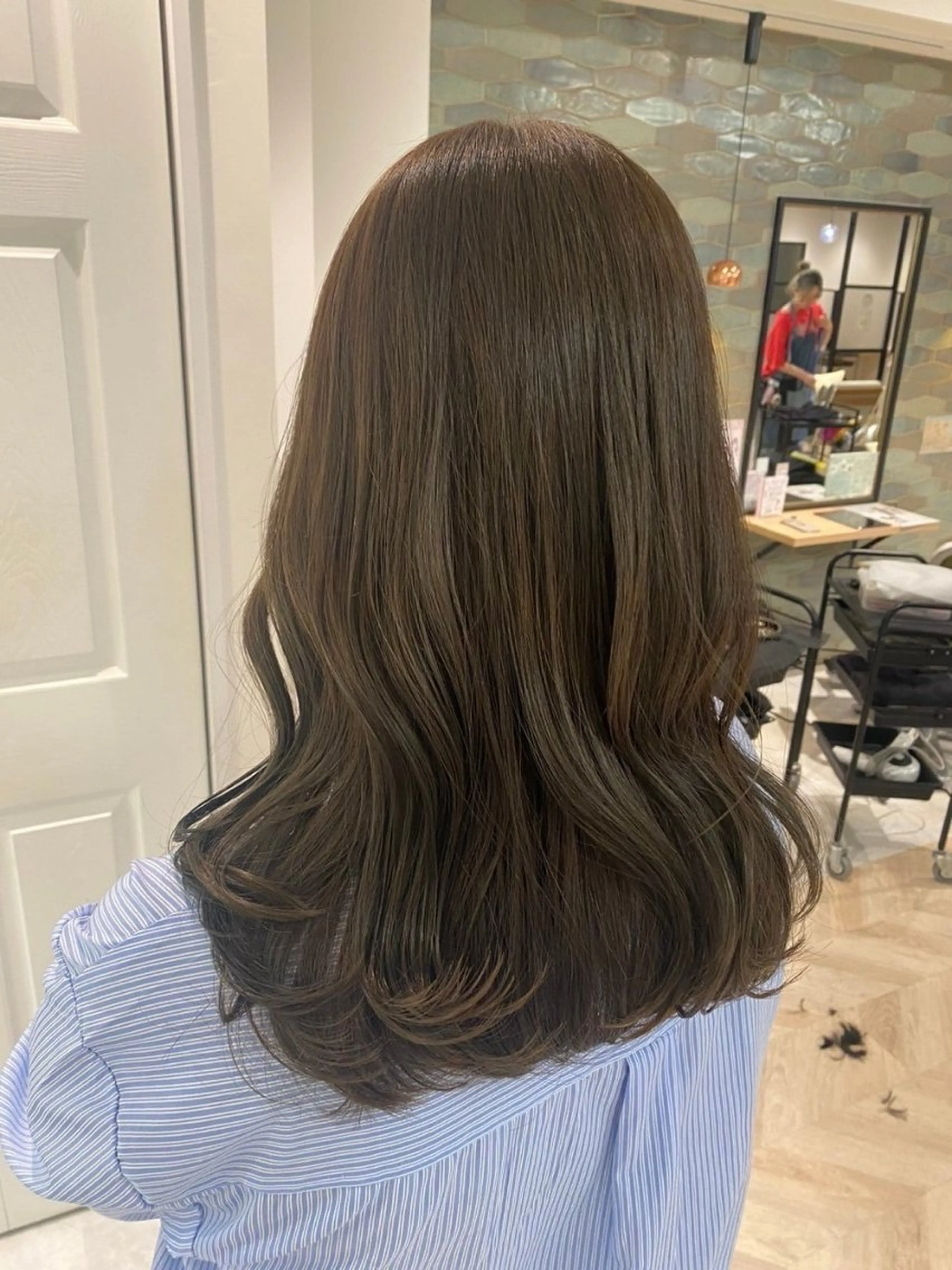 ロング 佐藤 玲音のヘアスタイル