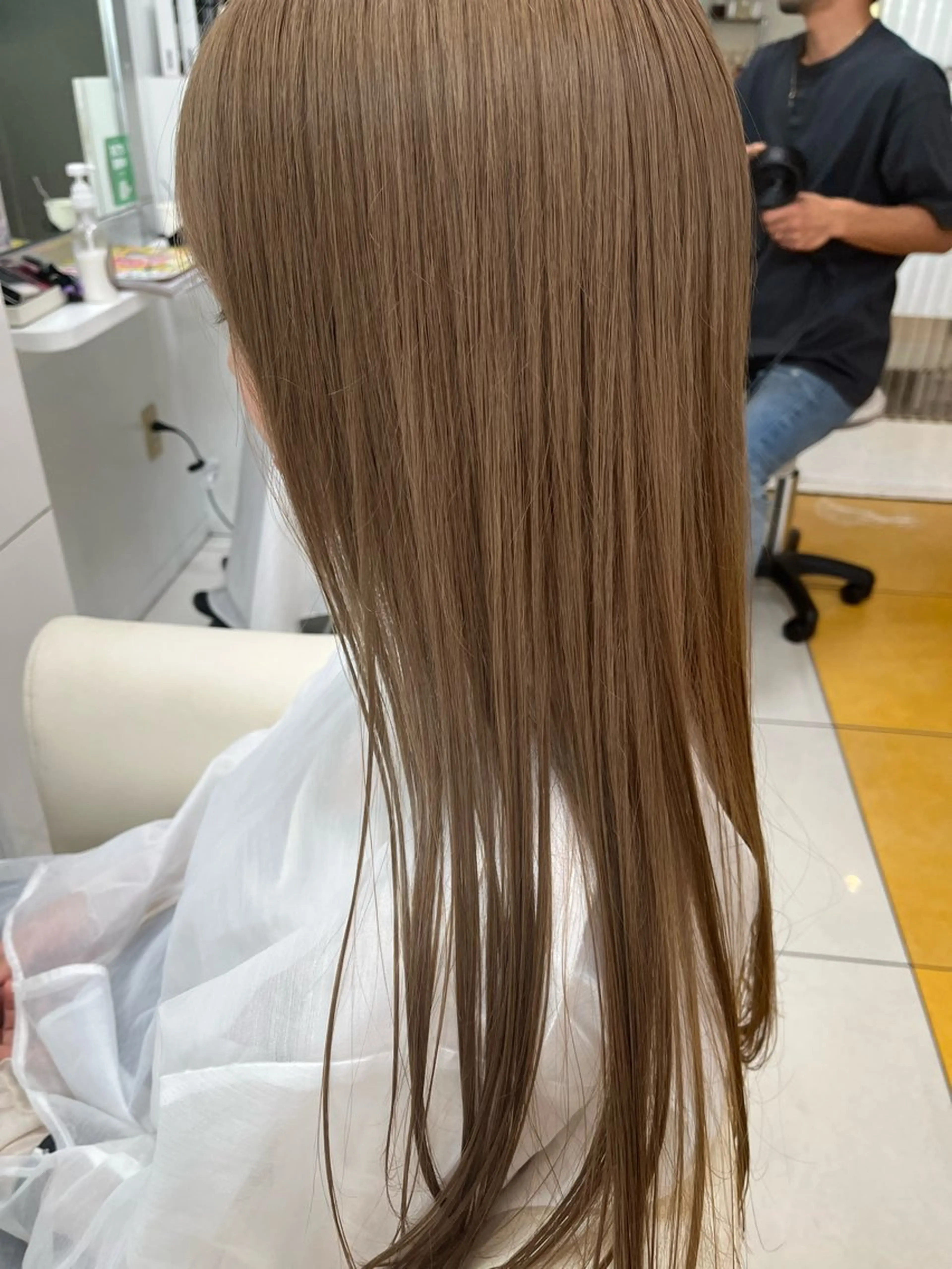 セミロング 柳川 玲也のヘアスタイル