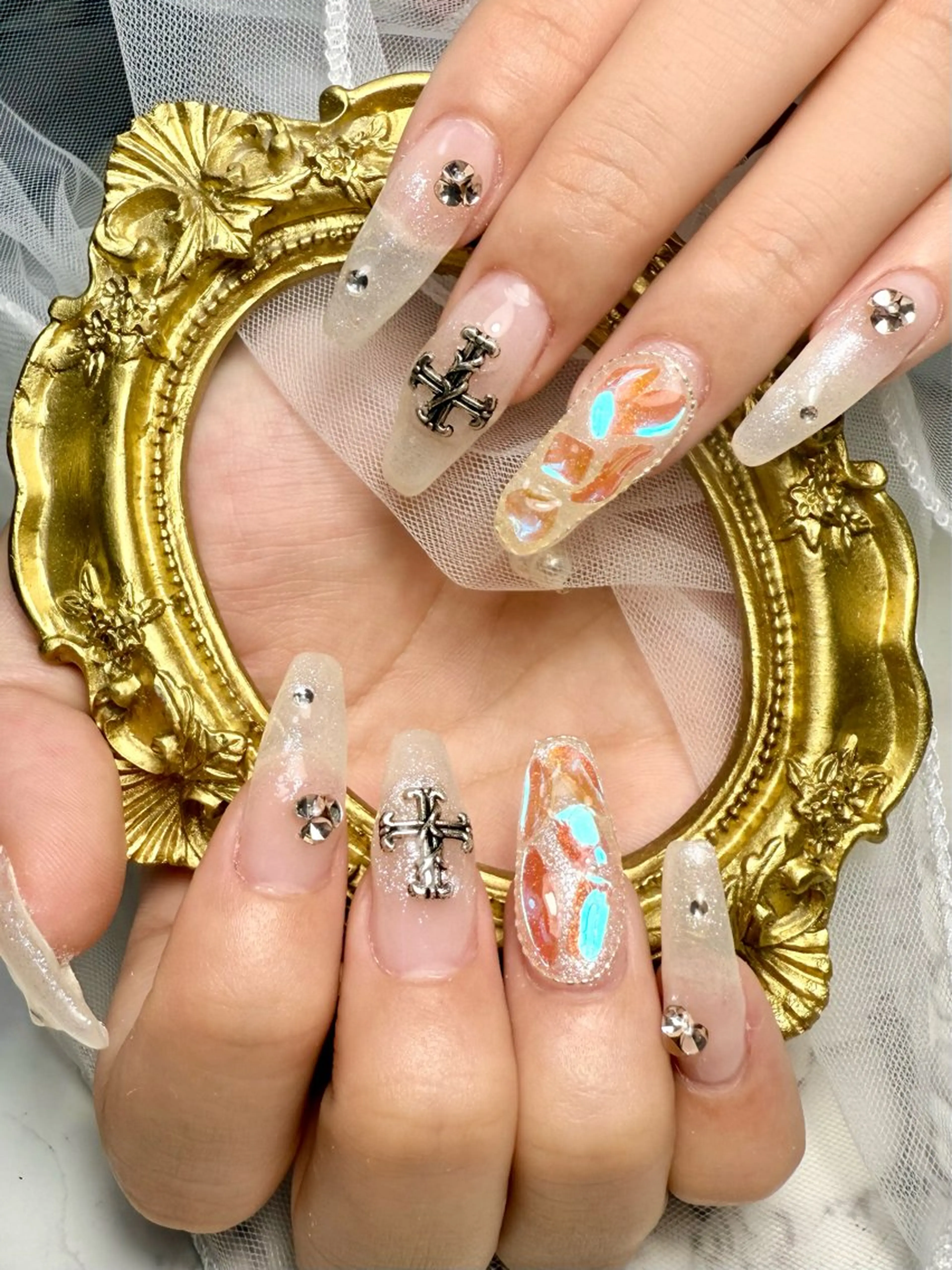 ネイル アートネイル チークネイル 氷ネイル・うるうるネイル キラキラネイル ミラーネイル M.N_ nailのネイルデザイン