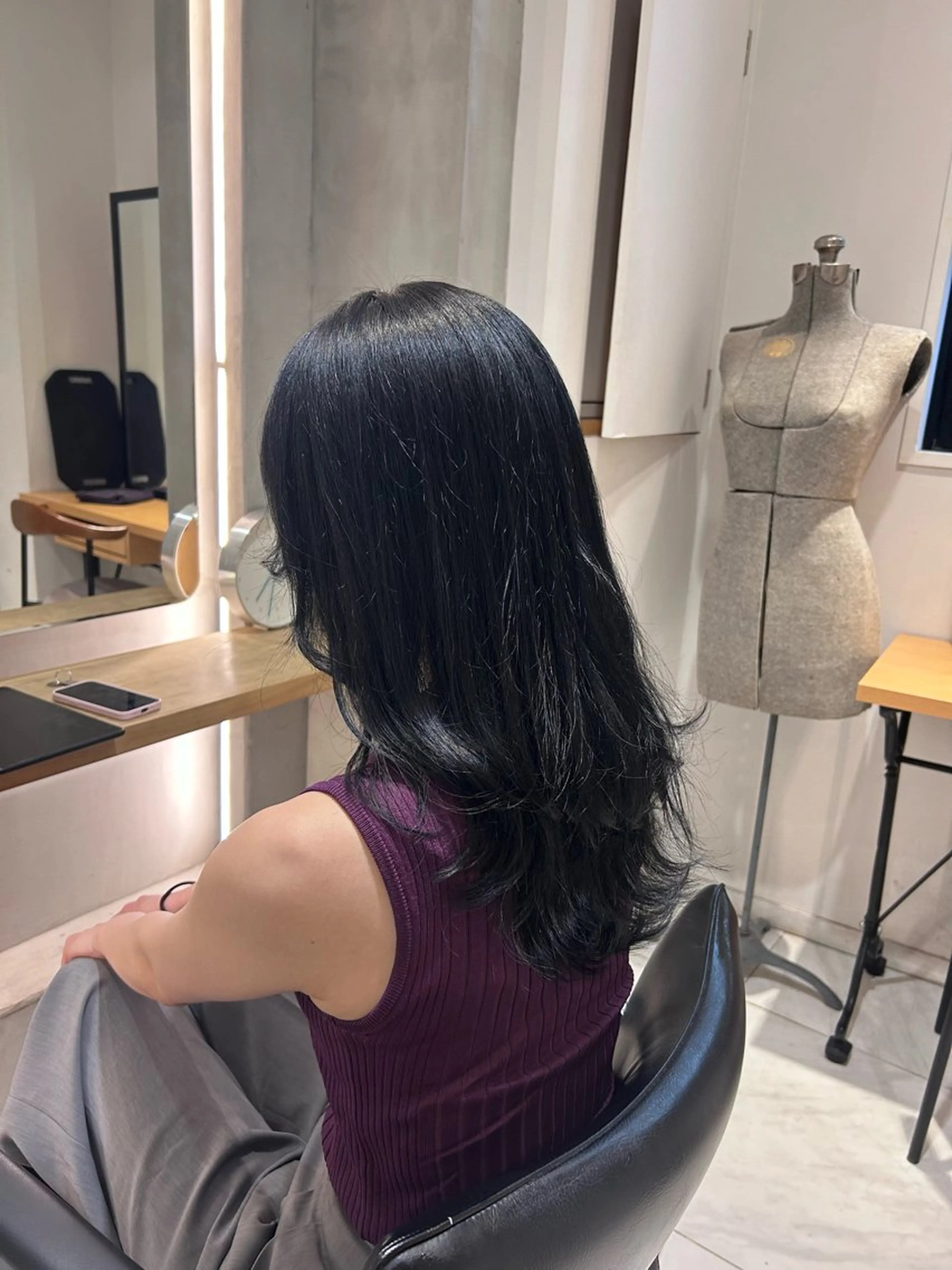 セミロング カラー ヘアカラー トリートメント ヘッドスパ ヘアセット miko🪽地毛風/ ハイトーン/レイヤーのヘアスタイル