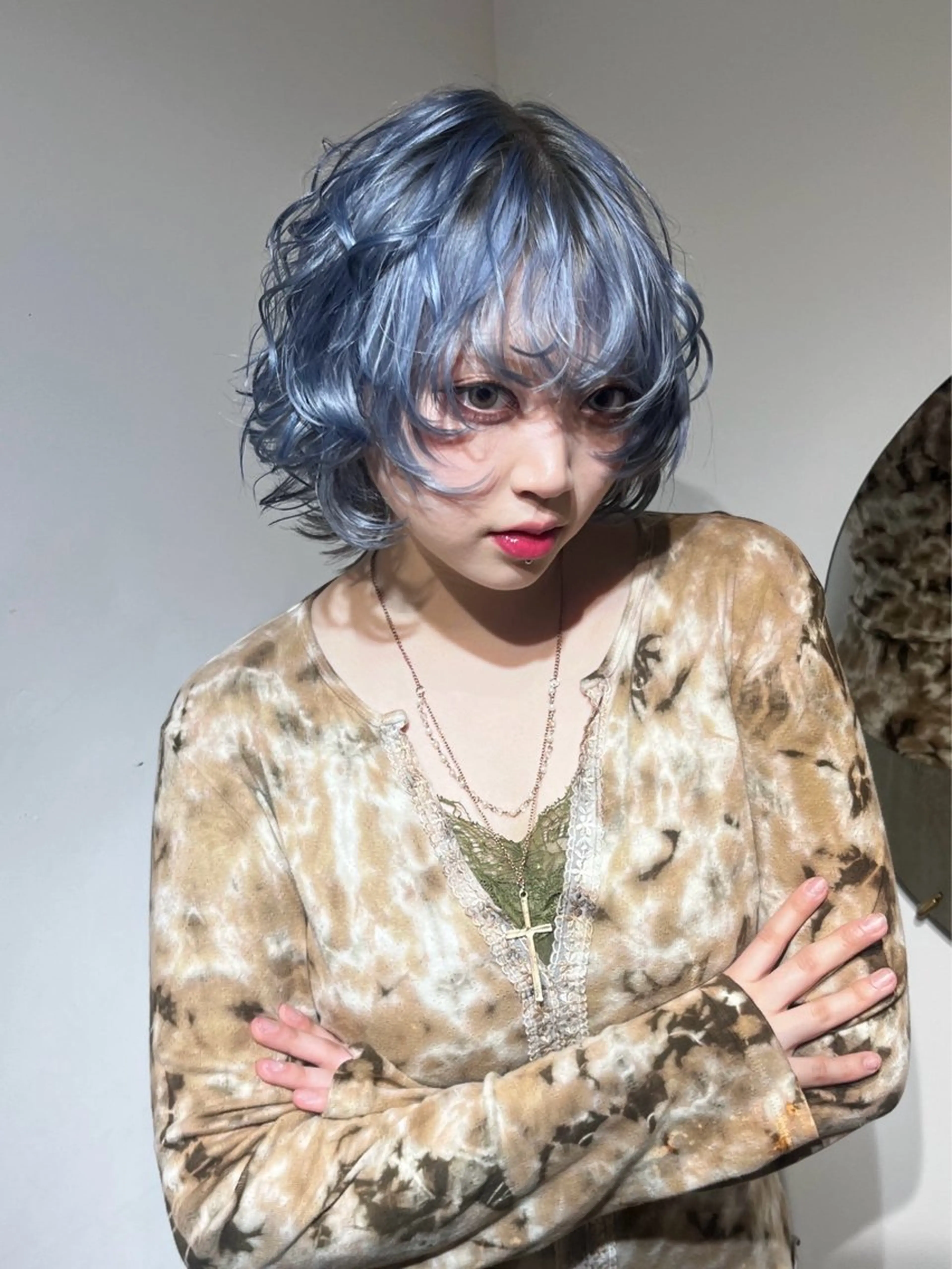 【🪞鏡のような反射率ハイトーン🪞】ケアブリーチ➕カラー➕ケアトリートメントの写真