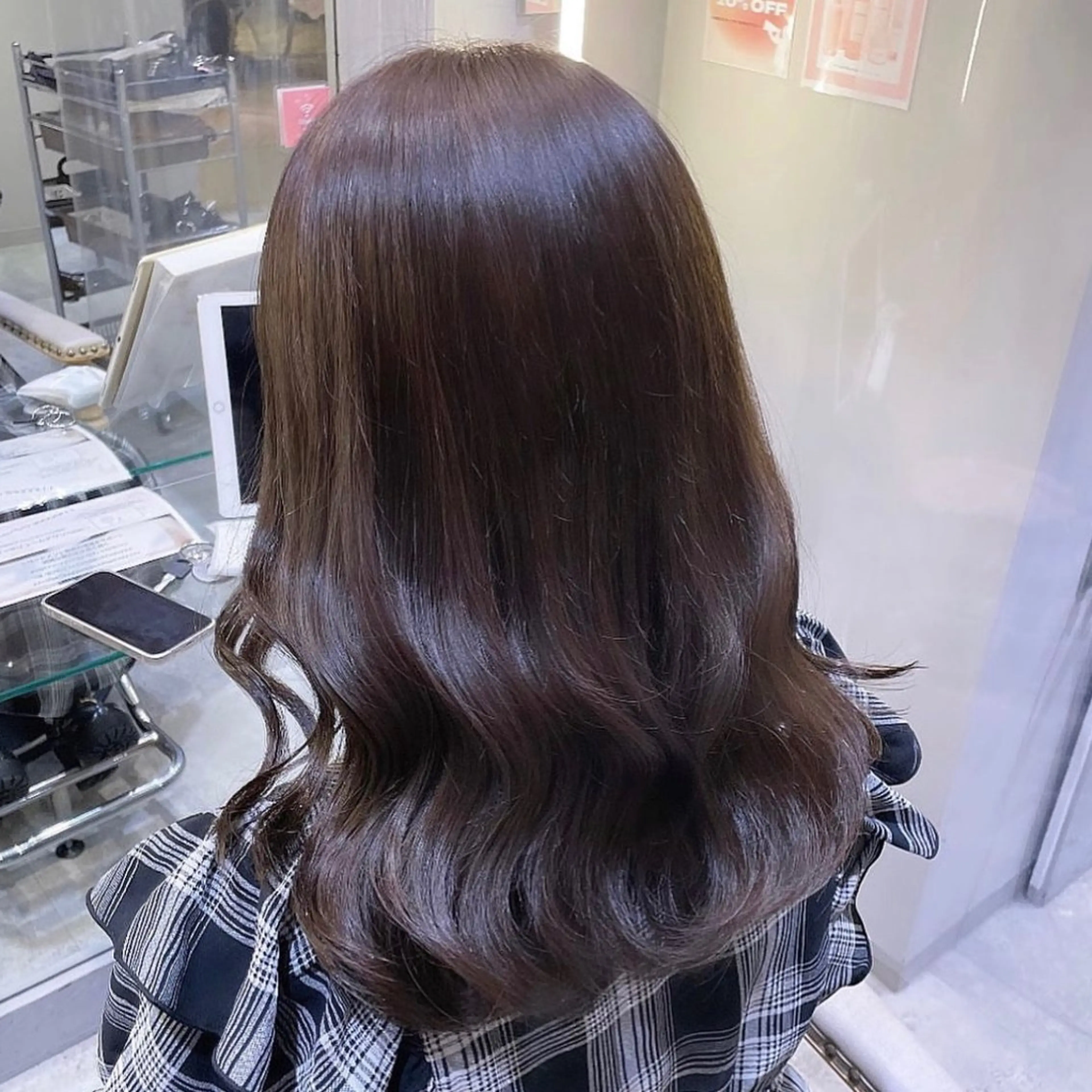 セミロング カラー 🌙Runa つや髪 /モテ/小顔カットのヘアスタイル