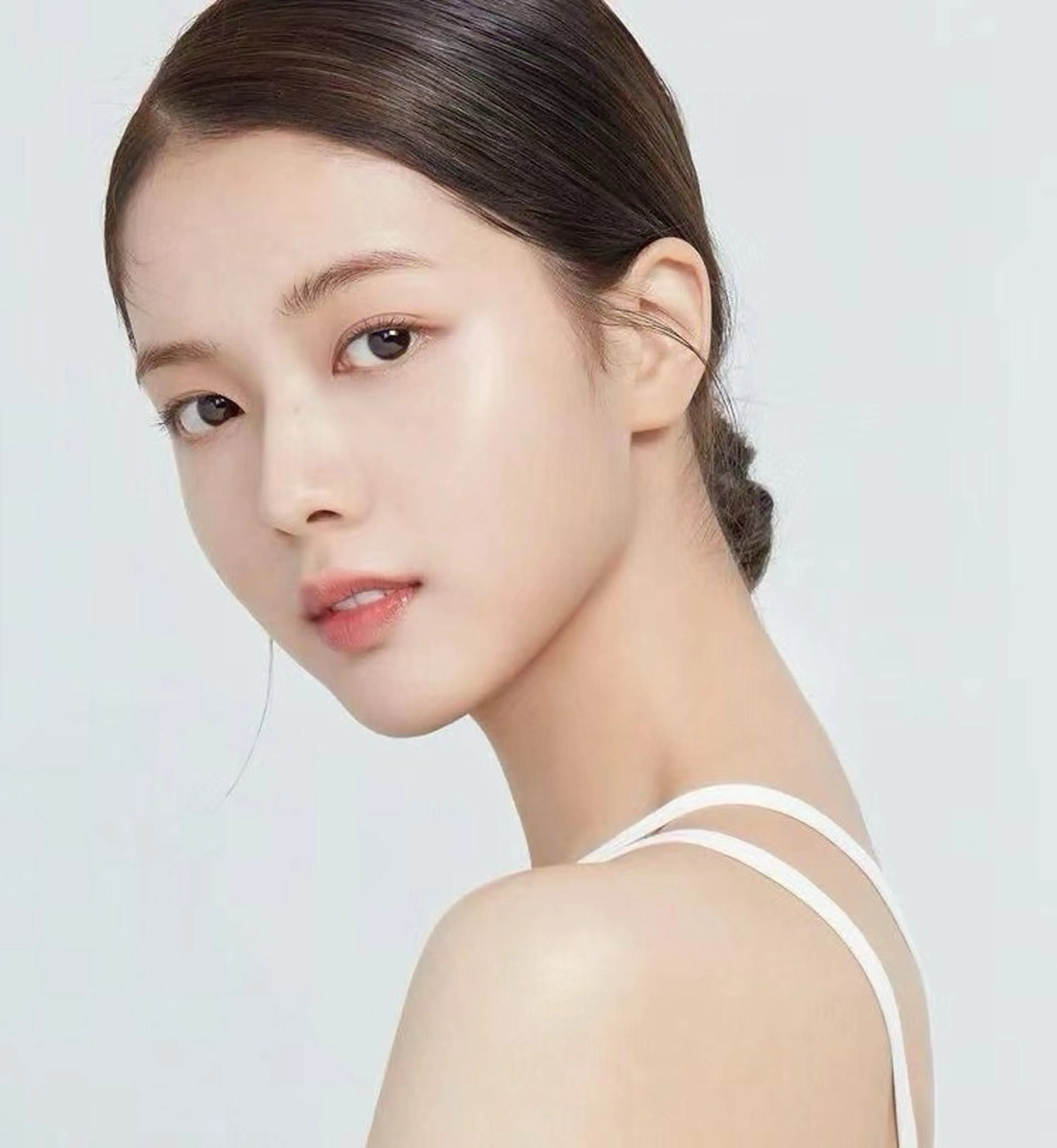 ネイル エステ aliaハイフ&水光ジェットサロン所属・aliaハーブ水光店 エステティシャン募集のエステ・リラクイメージ