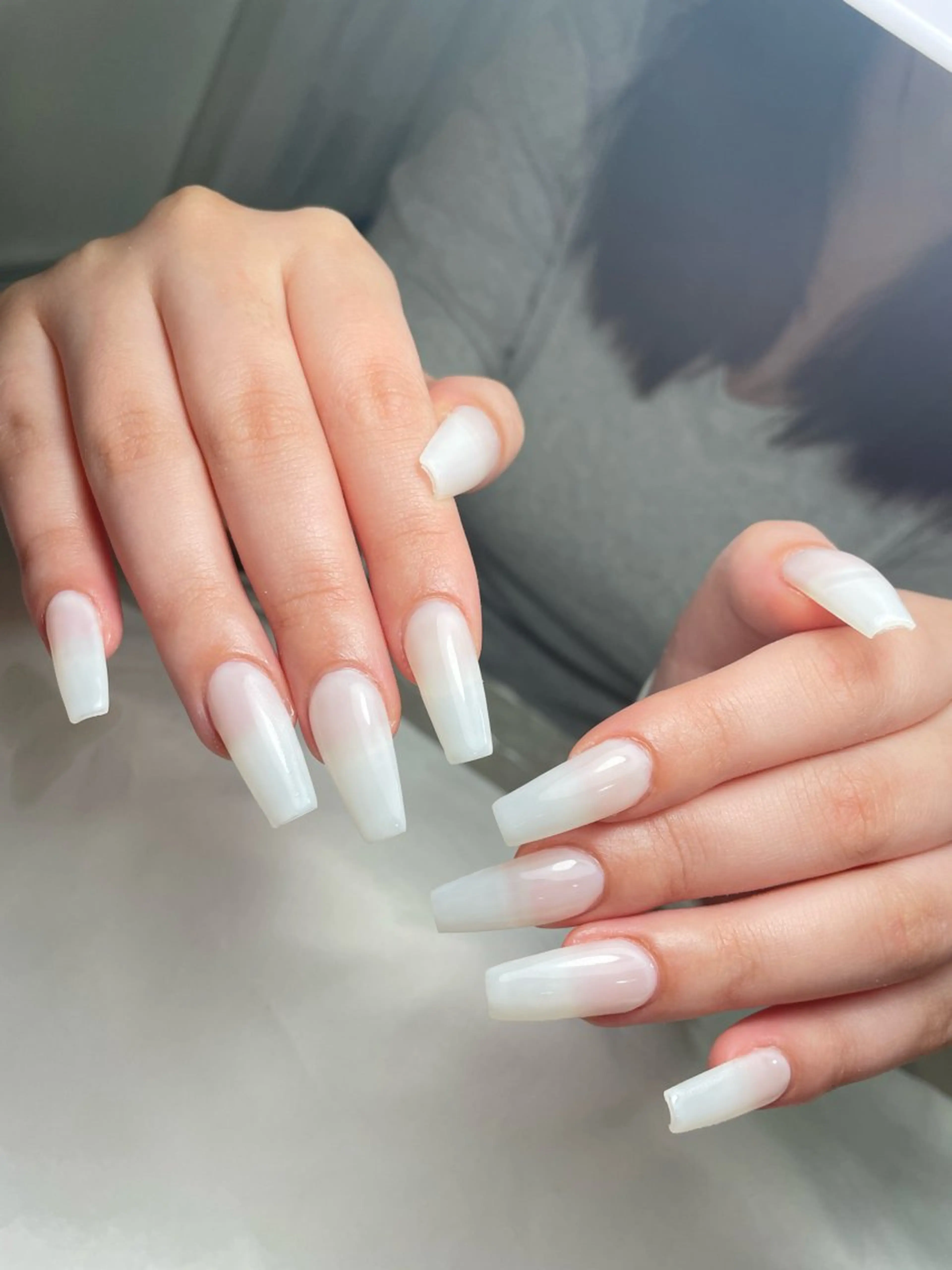 ネイル アートネイル フレンチネイル ジェルネイル グラデーション 韓国ネイル ハンドネイル 久保田 マリコのネイルデザイン