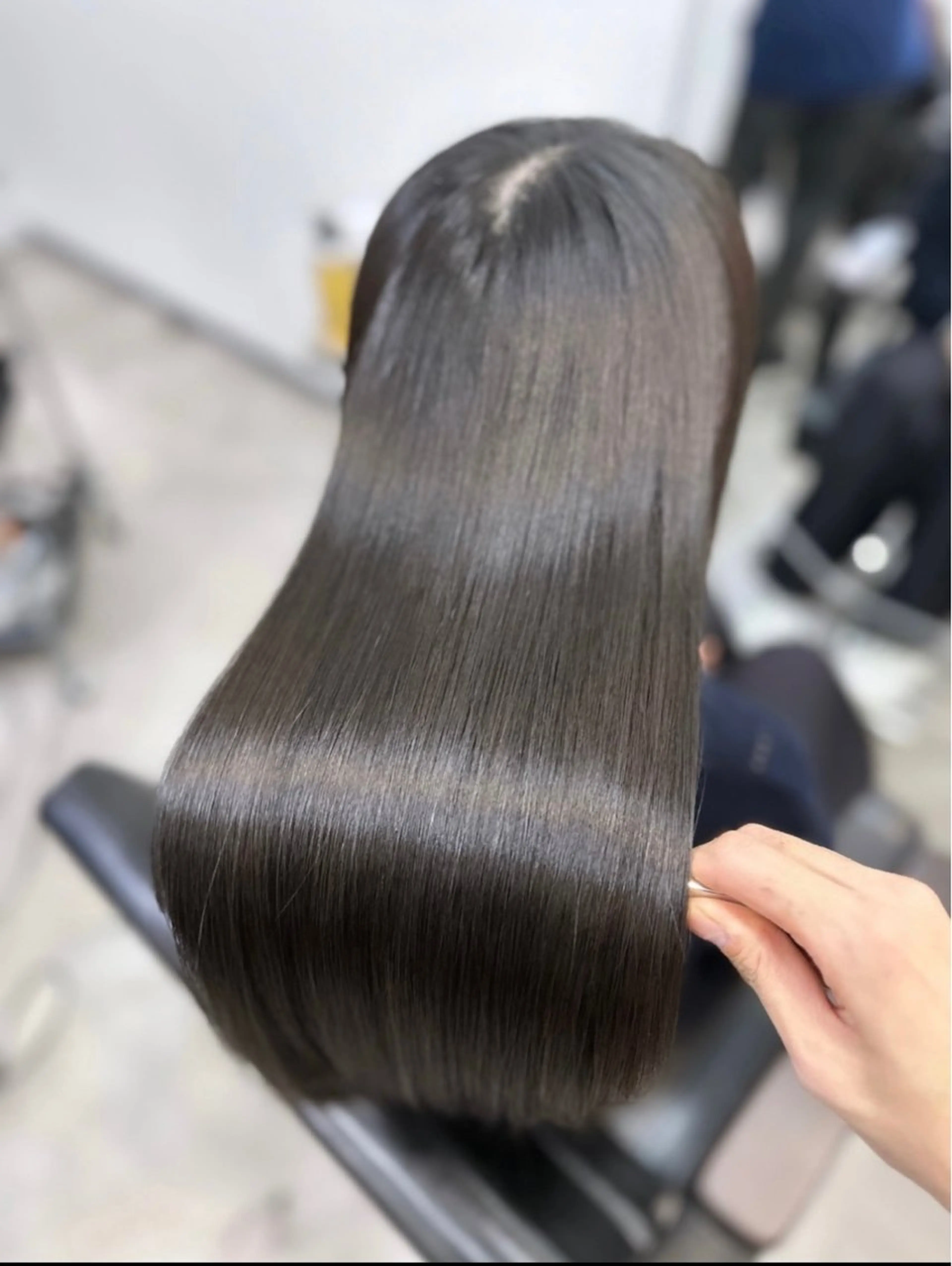 「✨理想の美髪へ✨️」ダメージレスケアカラー🤎➕最高級髪質改善トリートメント🪞の写真