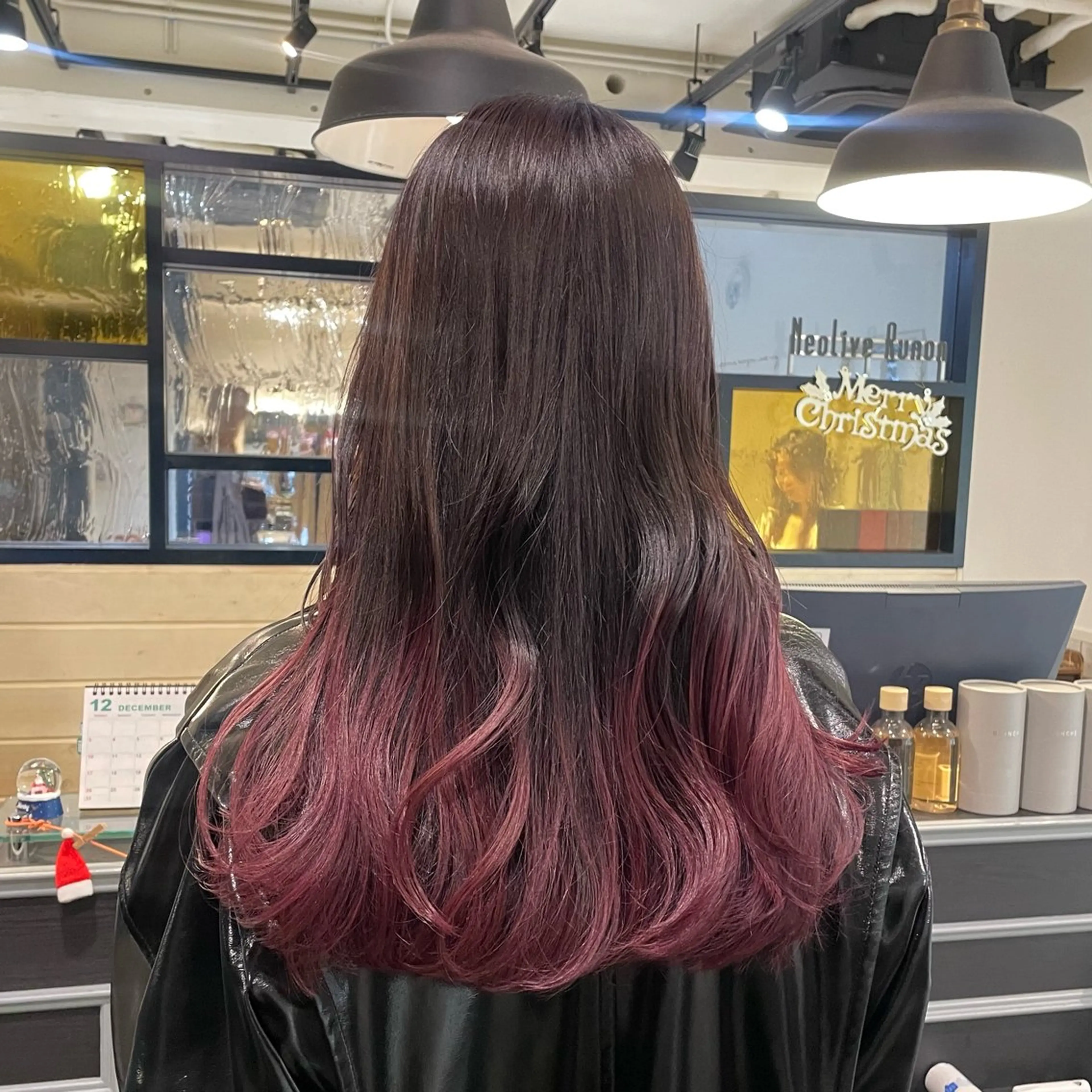 セミロング カラー スナコザワ レナのヘアスタイル