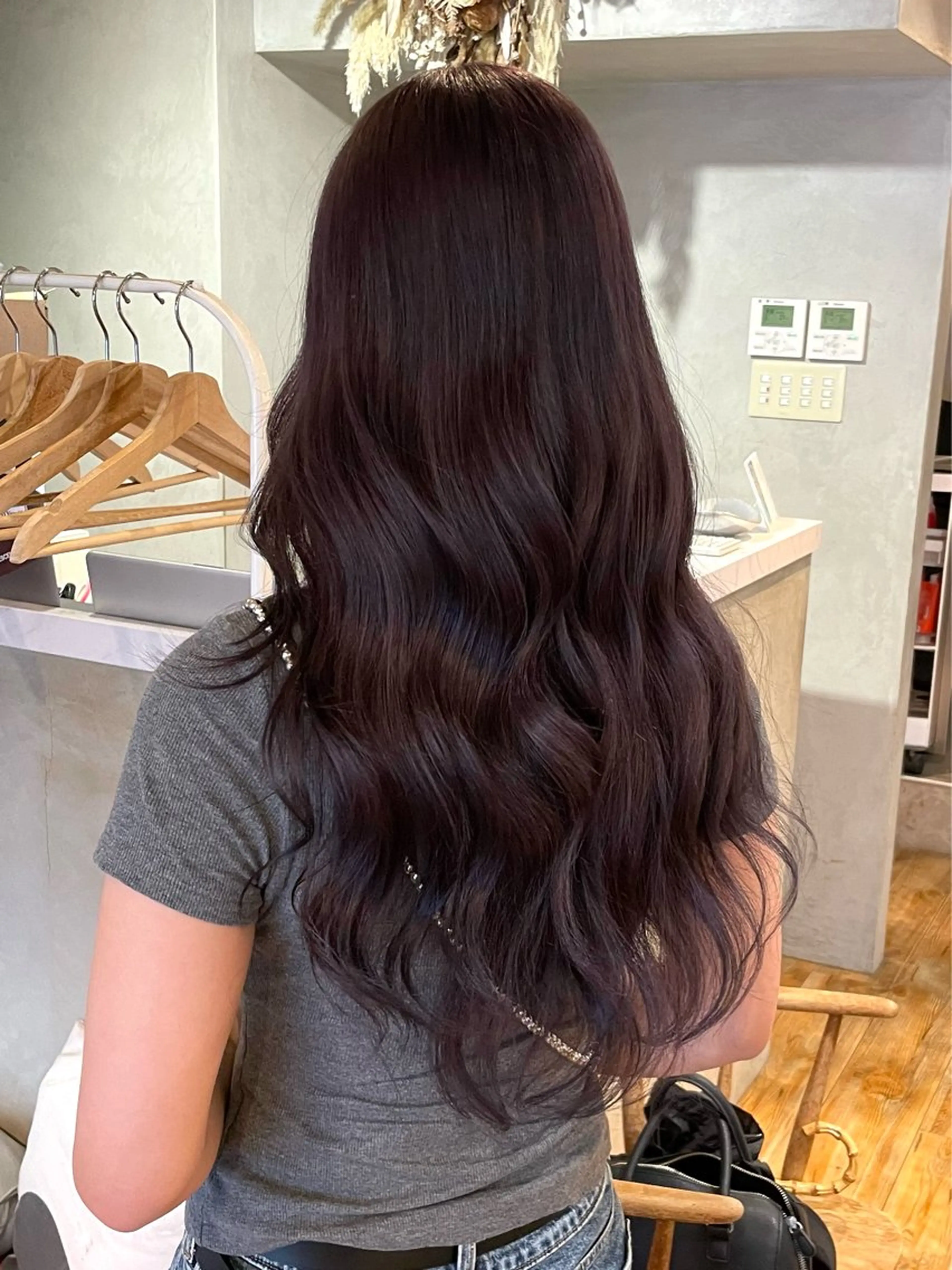ロング カラー akane .のヘアスタイル