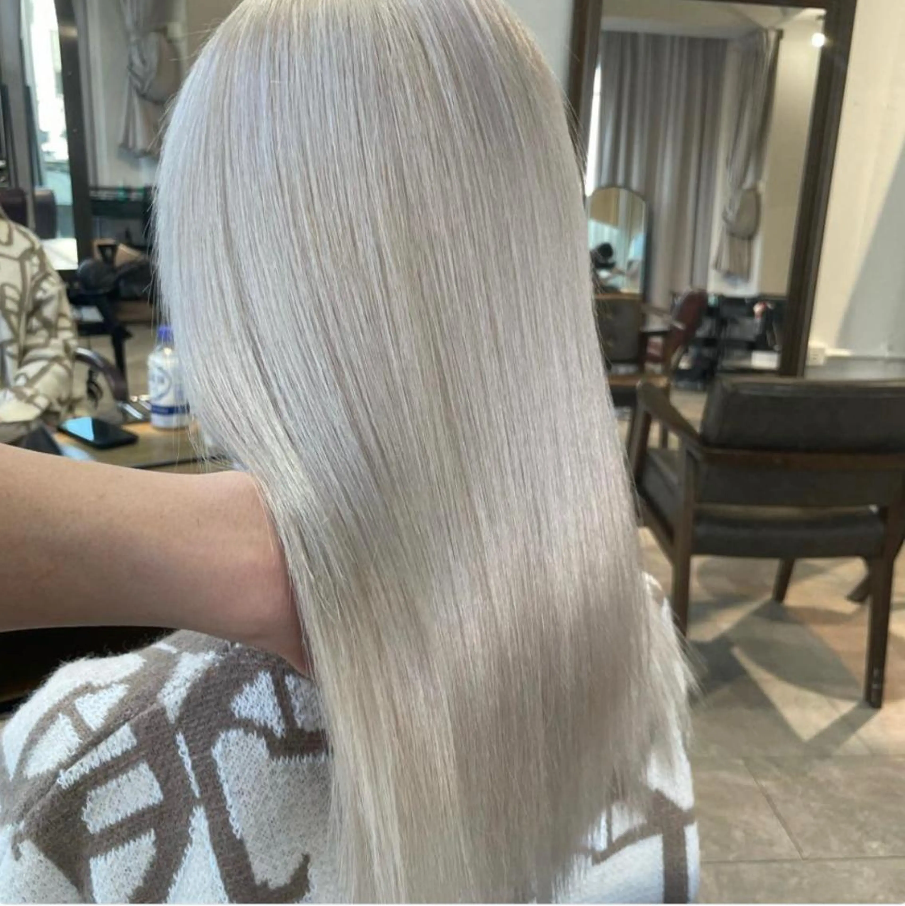 ロング カラー ヘアアレンジ カット ヘアカラー 🌹TikTok４万 ﾌｫﾛﾜｰ🌹AKIのヘアスタイル