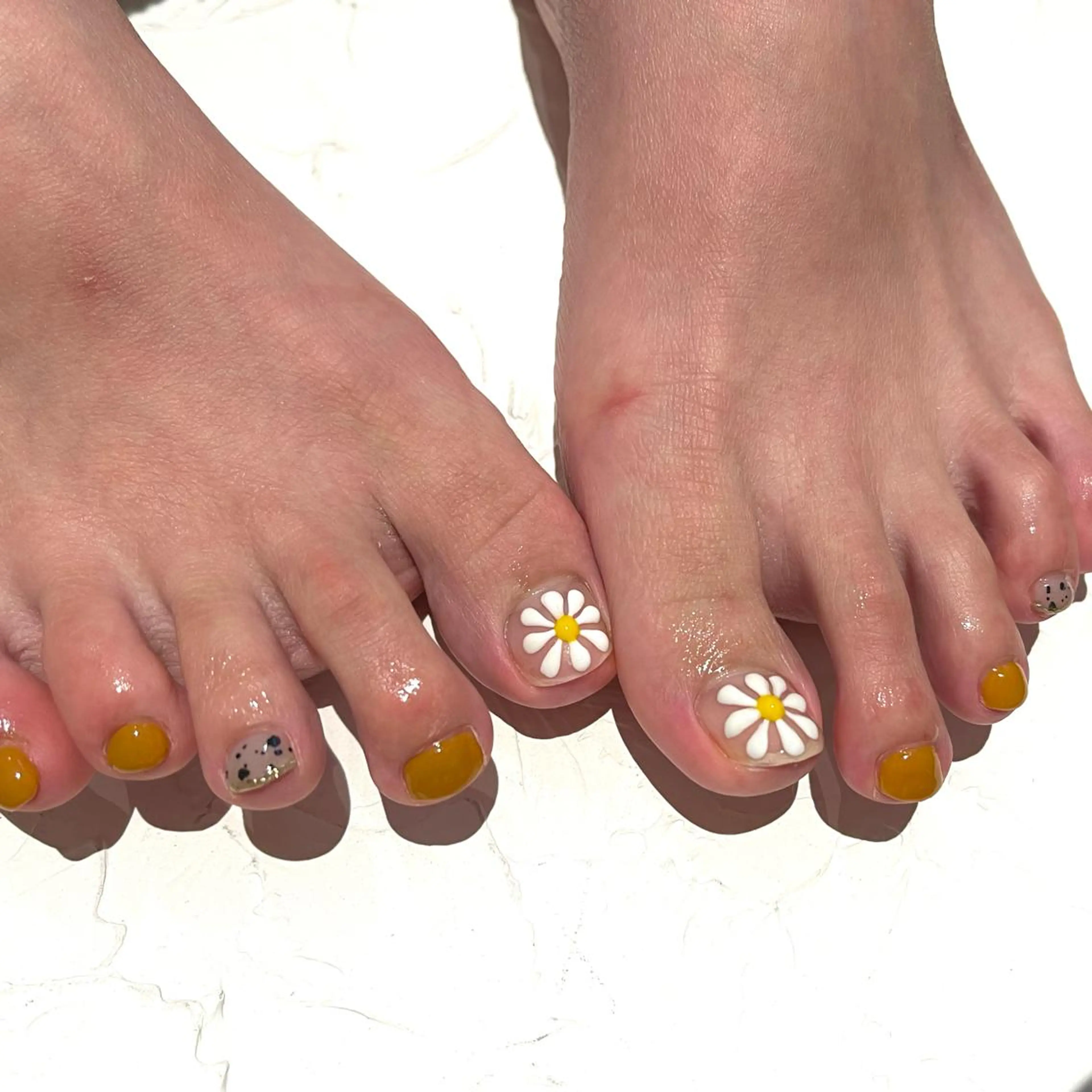 ネイル esby Loely MIZUKIのネイルデザイン