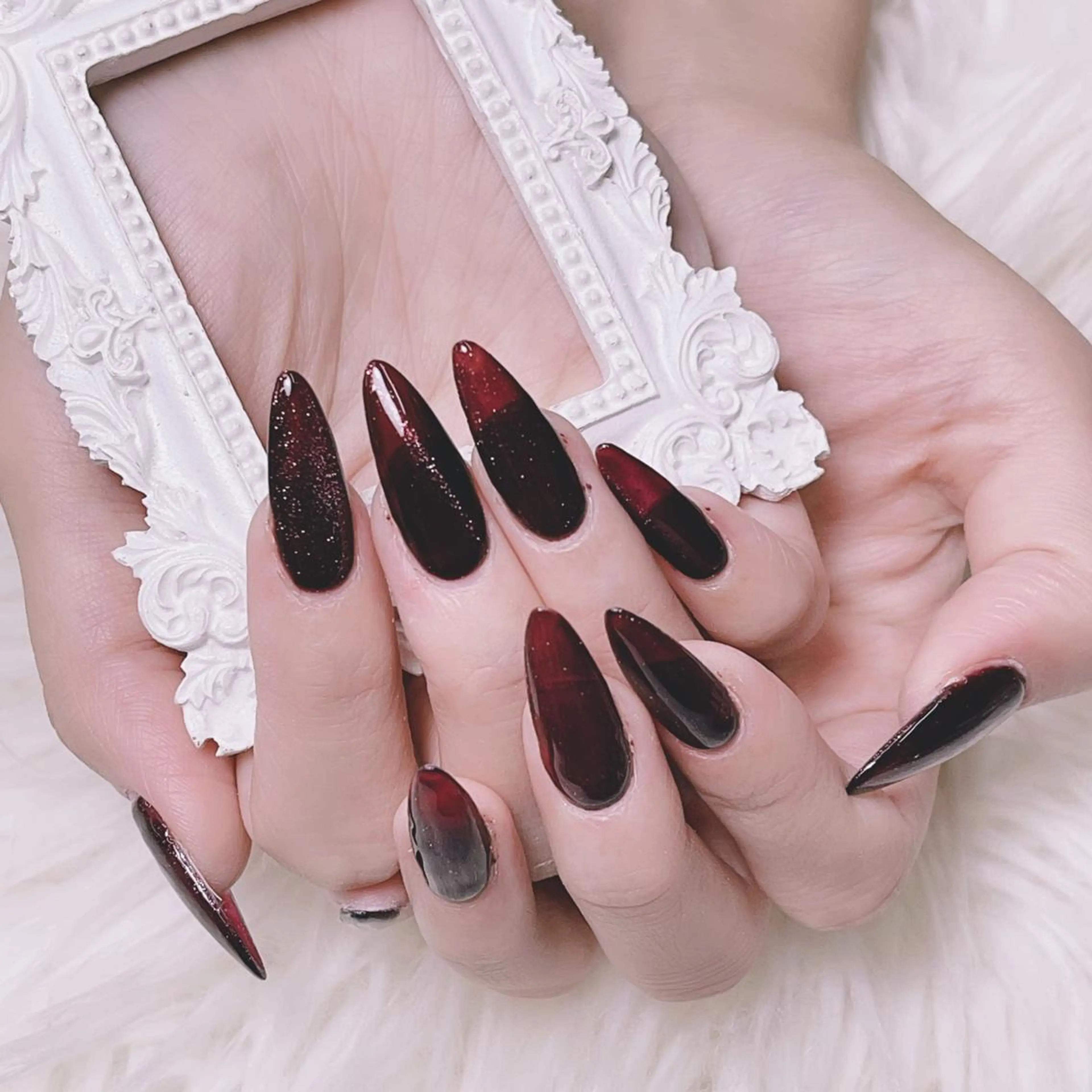 メンズ ネイル アートネイル フレンチネイル ジェルネイル キラキラネイル パラジェル Bloom スカルプ専門店のネイルデザイン