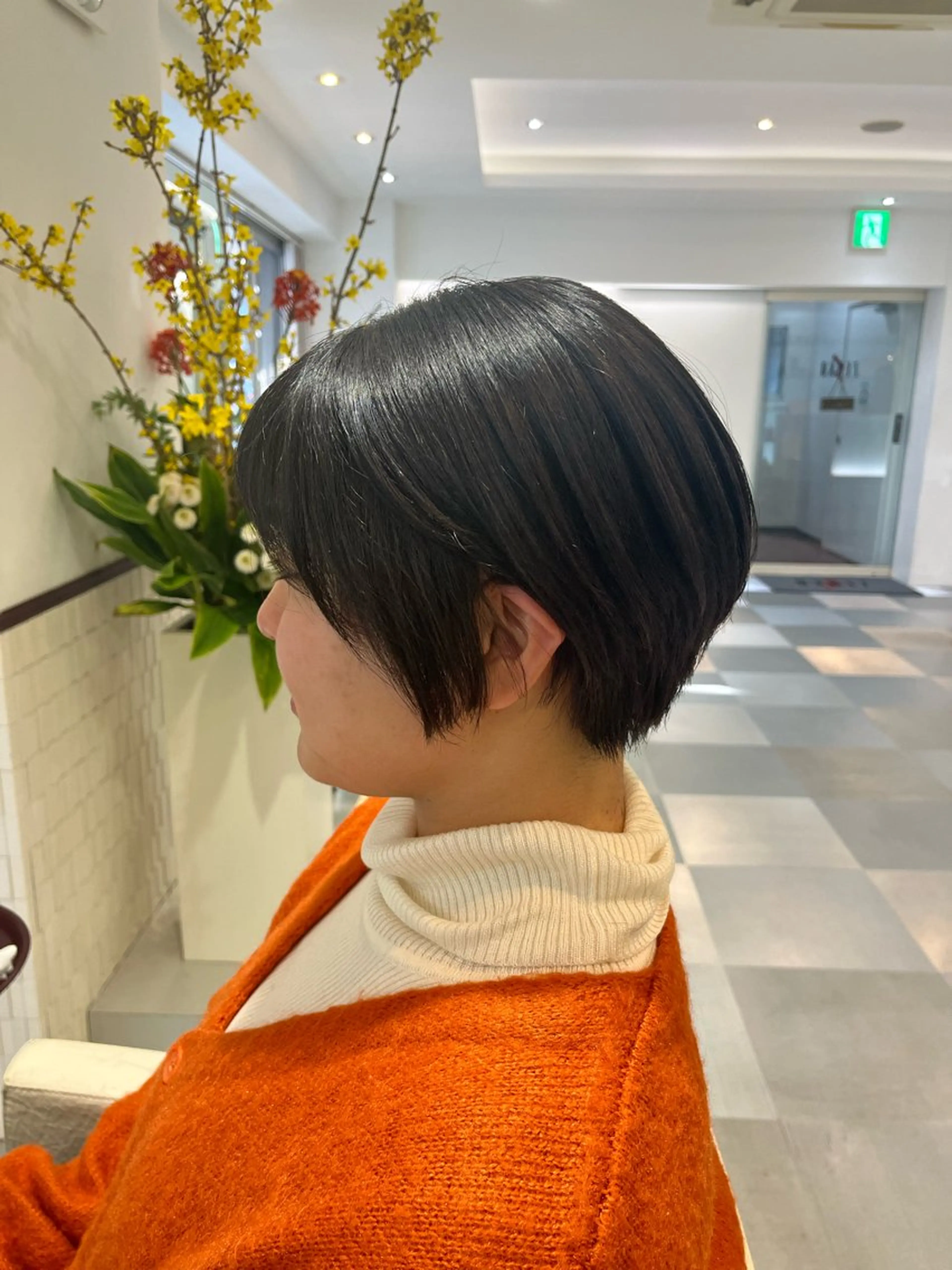 ショート パーマ カット 縮毛矯正 トリートメント コテ巻き風パーマ 藤澤　知彌のヘアスタイル