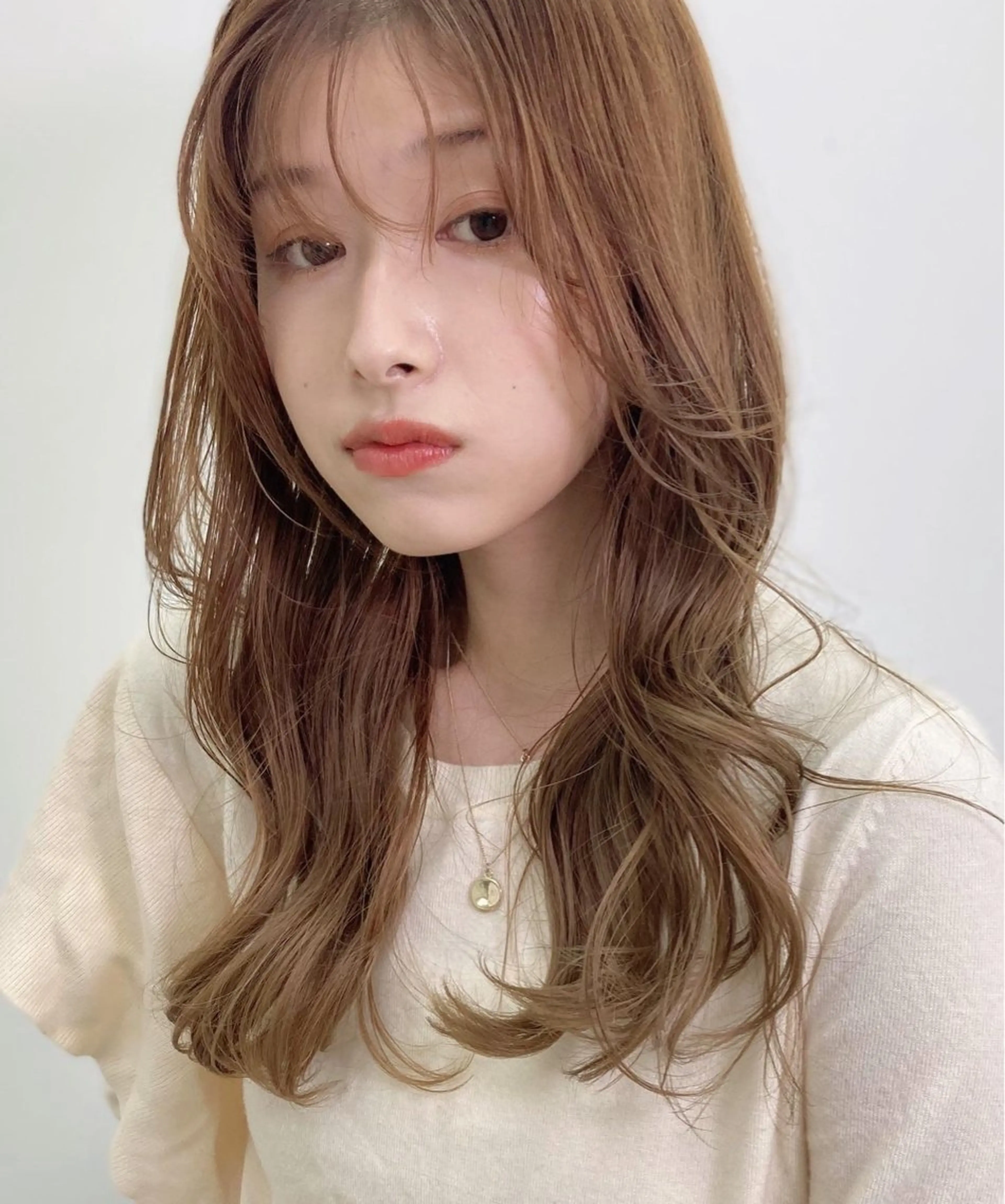 ミディアム カラー 韓国風⭐️くびれヘア 🍀高津かえでのヘアスタイル