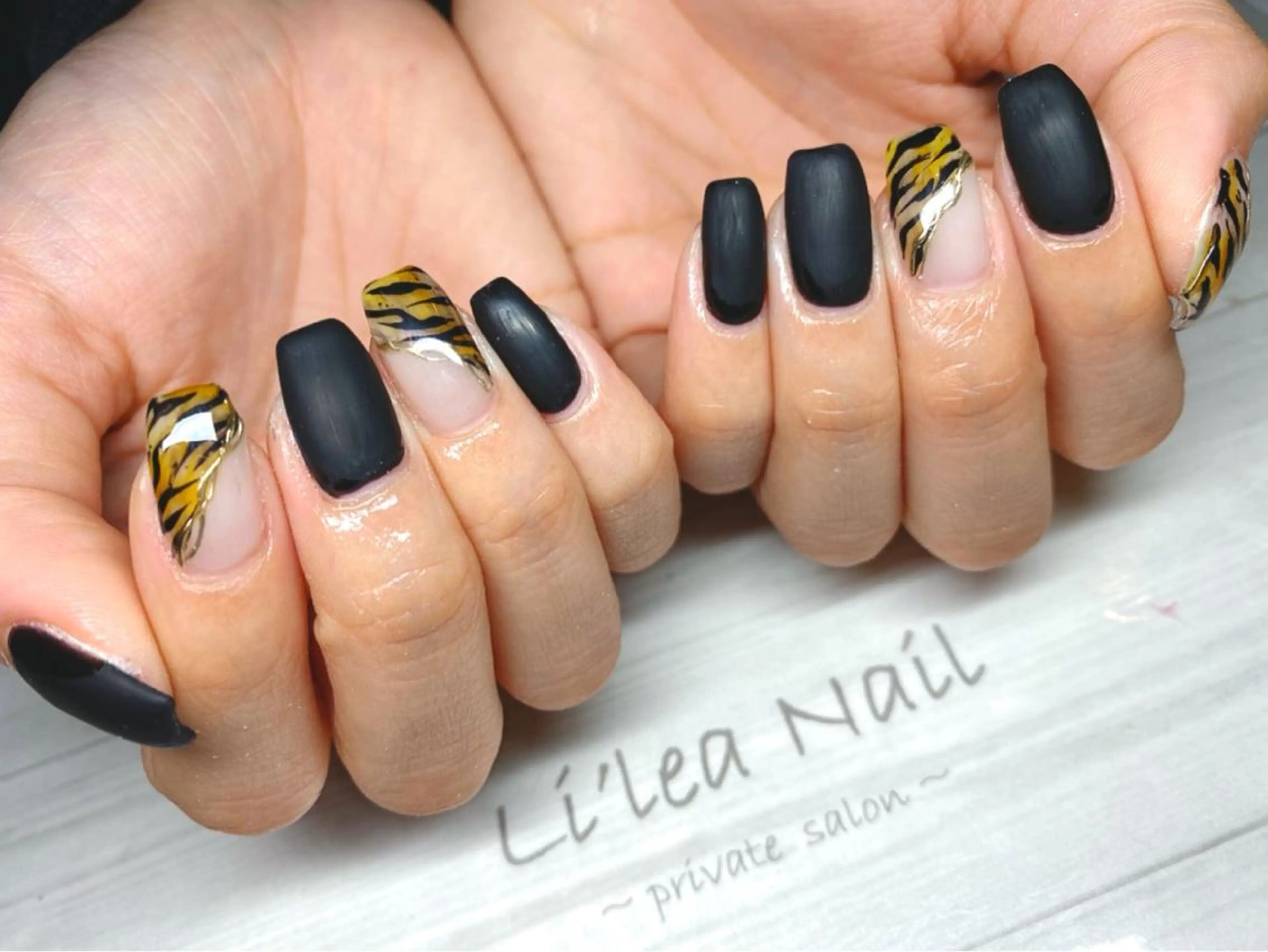 ネイル Li'leaNail AINAのネイルデザイン