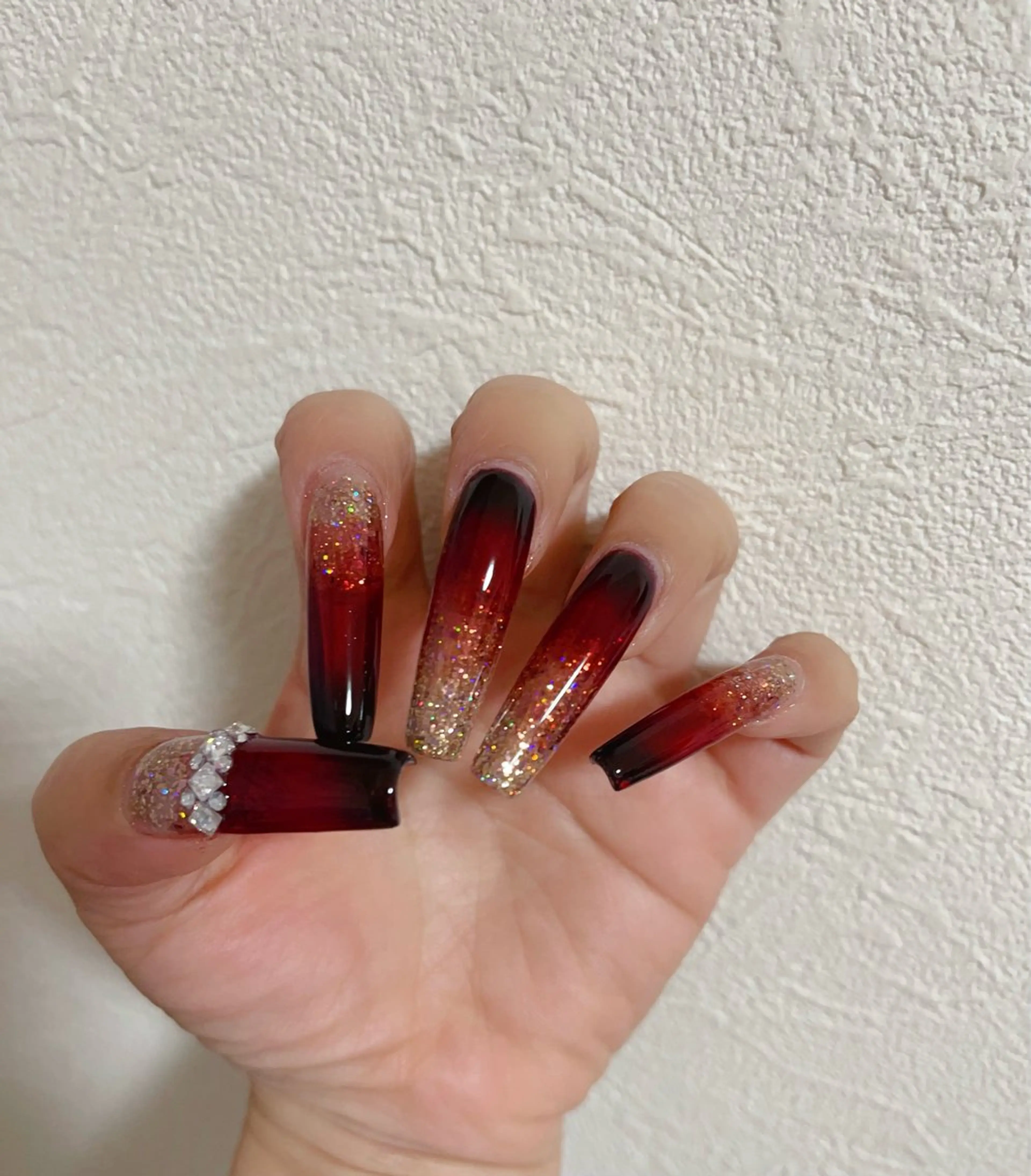 ネイル ストーンネイル nail salon AIのネイルデザイン