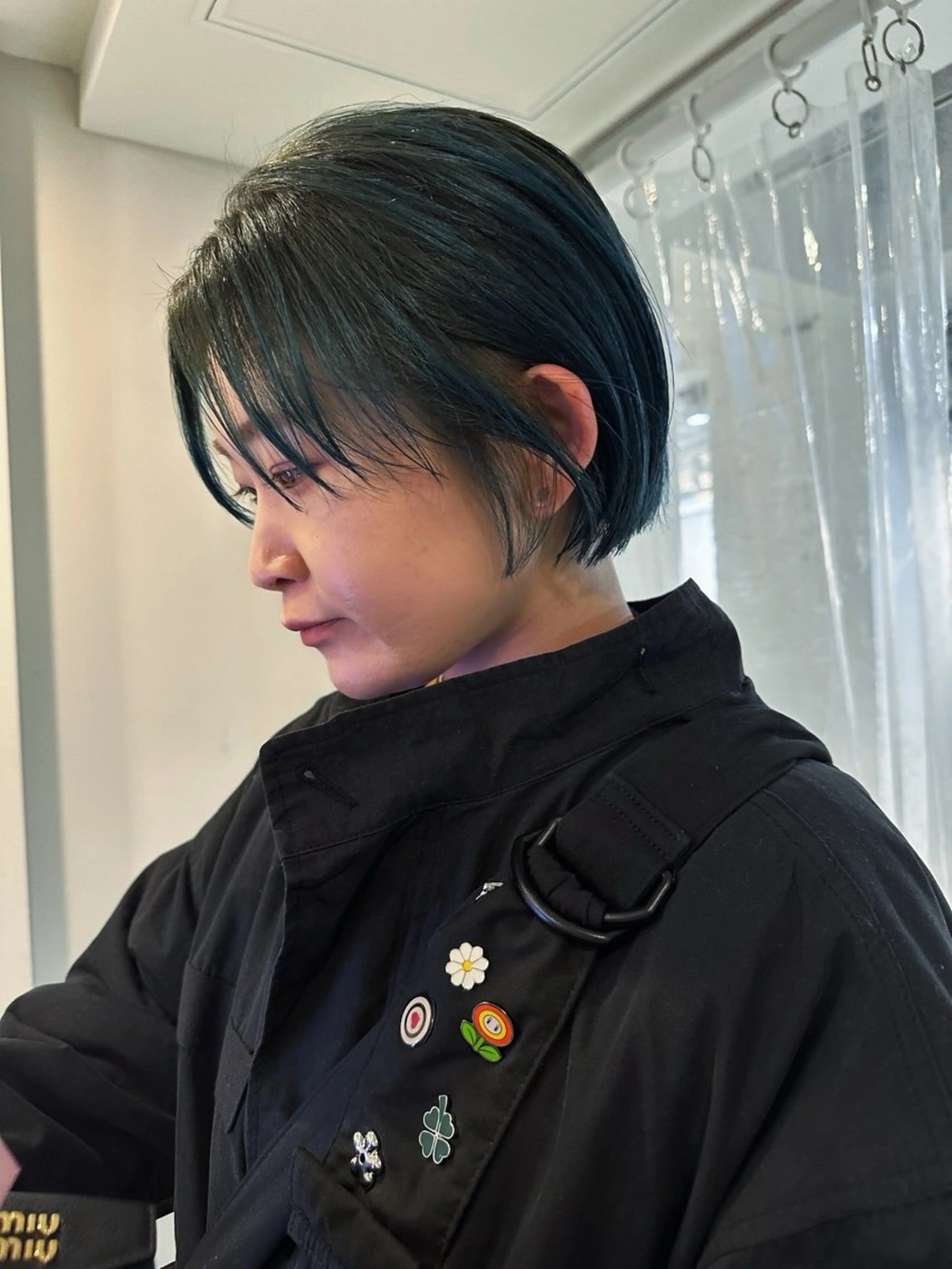 ミディアム カラー ヘアカラー remi ボブレイヤー／パーマのヘアスタイル