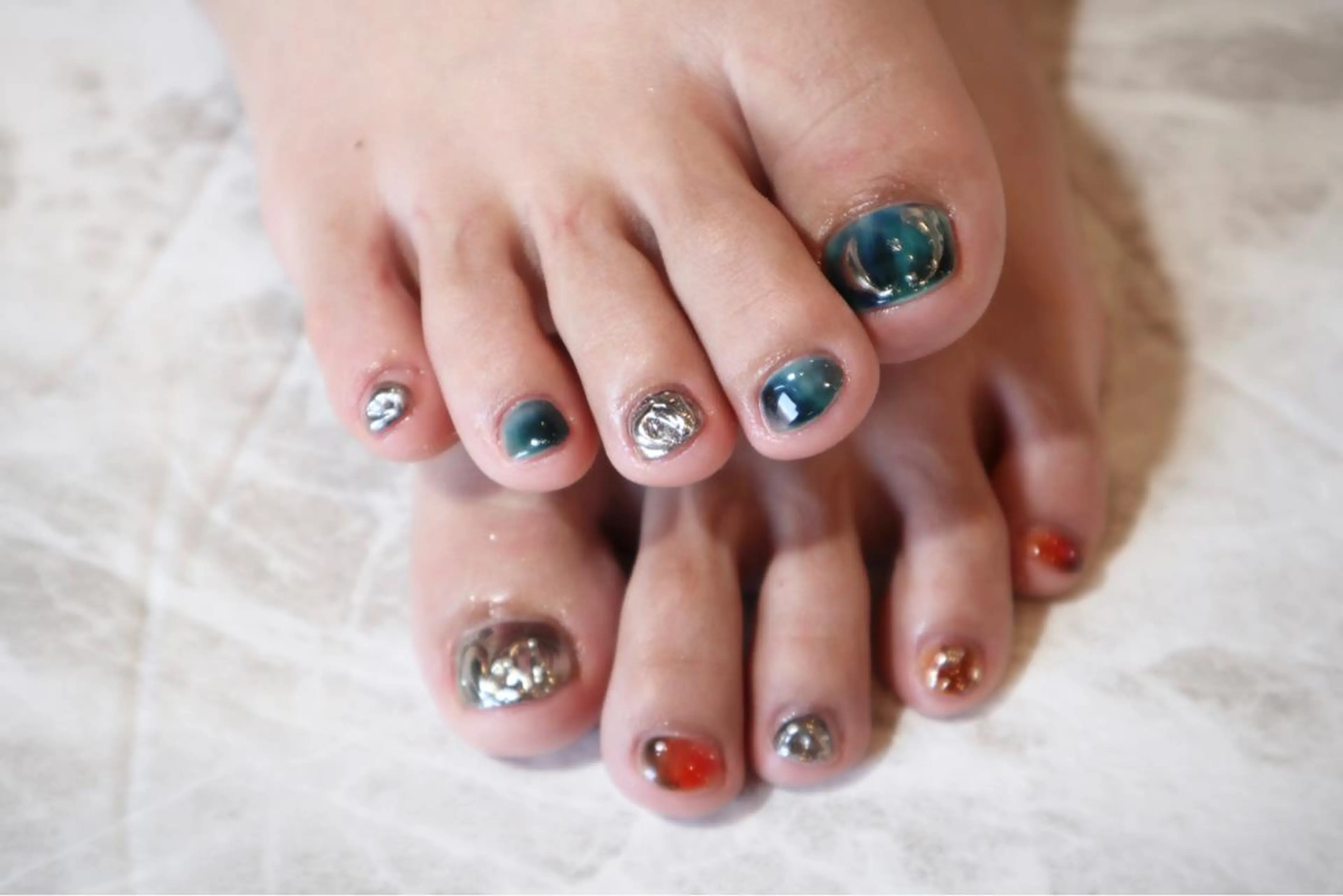 ネイル フットネイル 小河 仁美のネイルデザイン