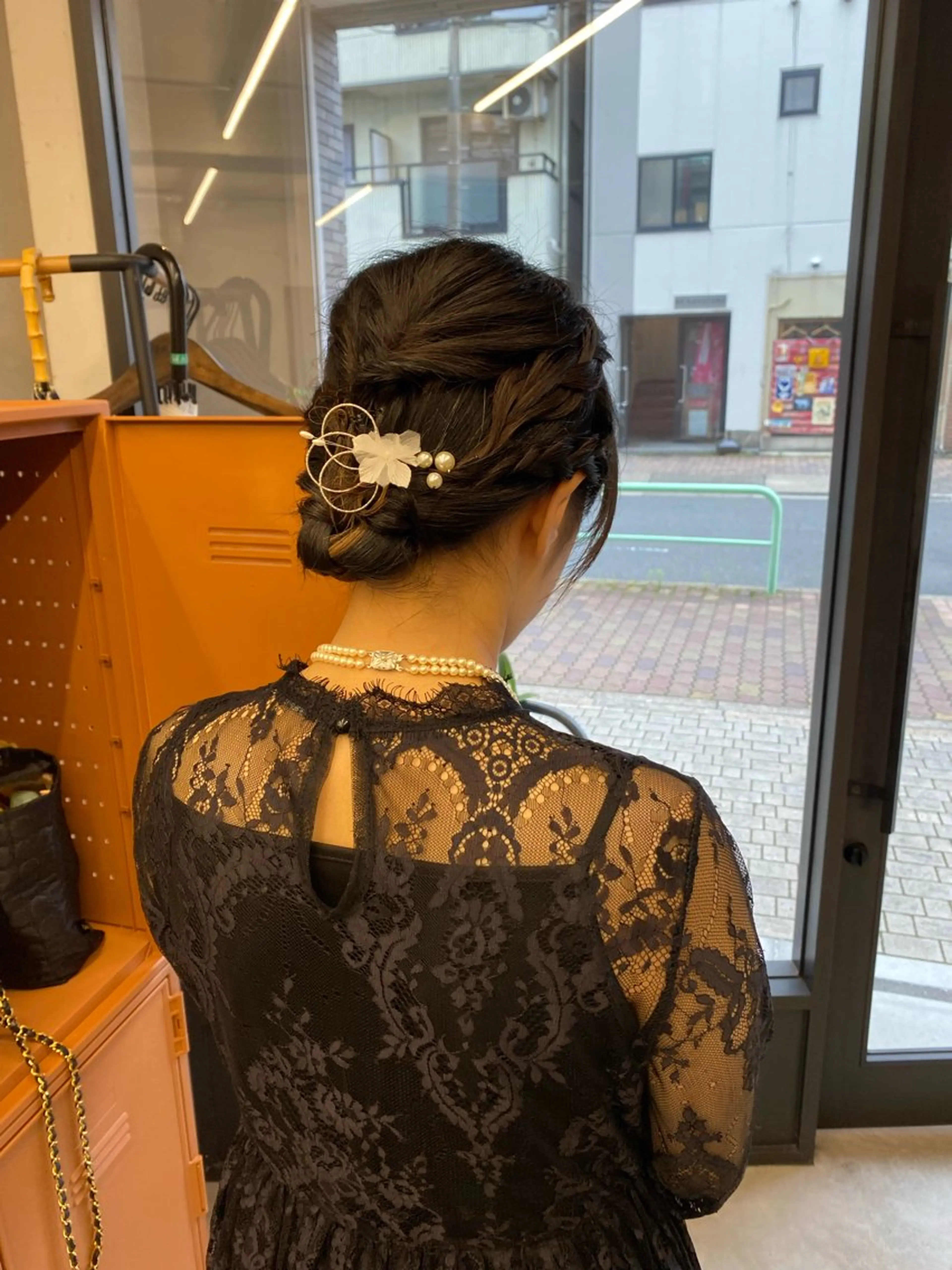 ミディアム ヘアアレンジ ウルフカット ヘアセット お呼ばれヘア｜ 金山｜山本夏菜のヘアスタイル