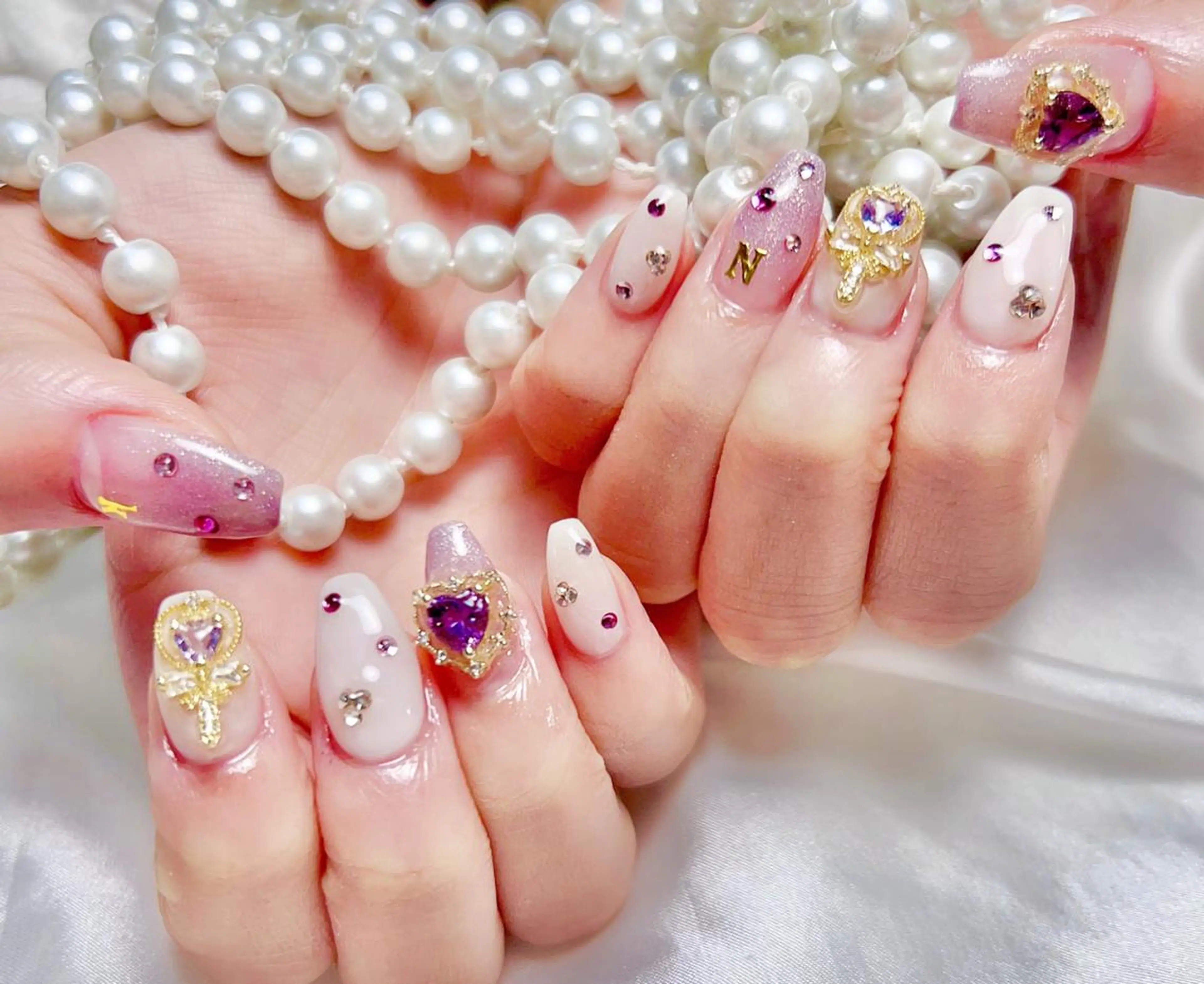 ネイル ハンドネイル ハンドケア Momo 🤍のネイルデザイン