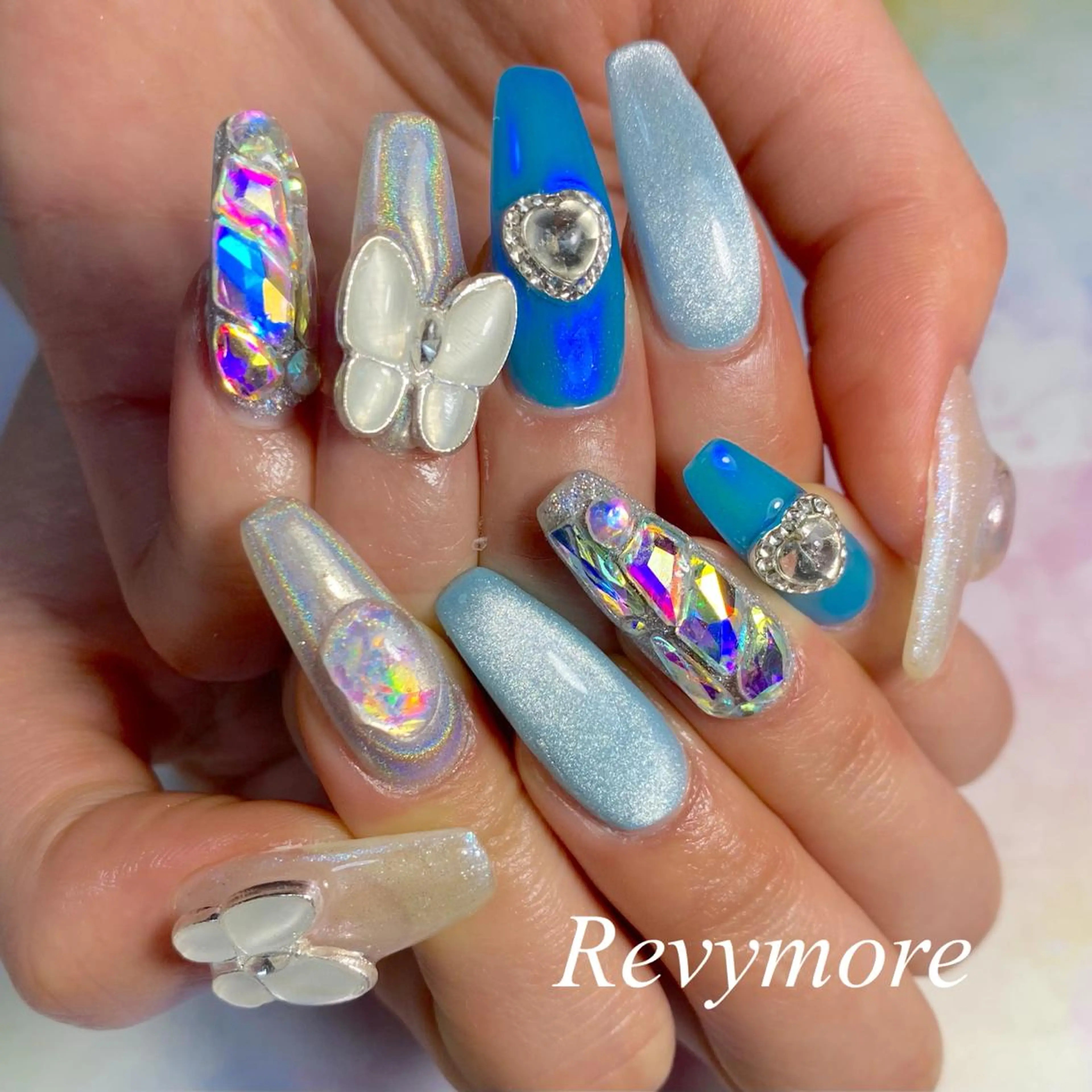 ロング ネイル 韓国風ヘア ブルー 成人式 ジェルネイル 韓国ネイル nail salon Revymoreのネイルデザイン