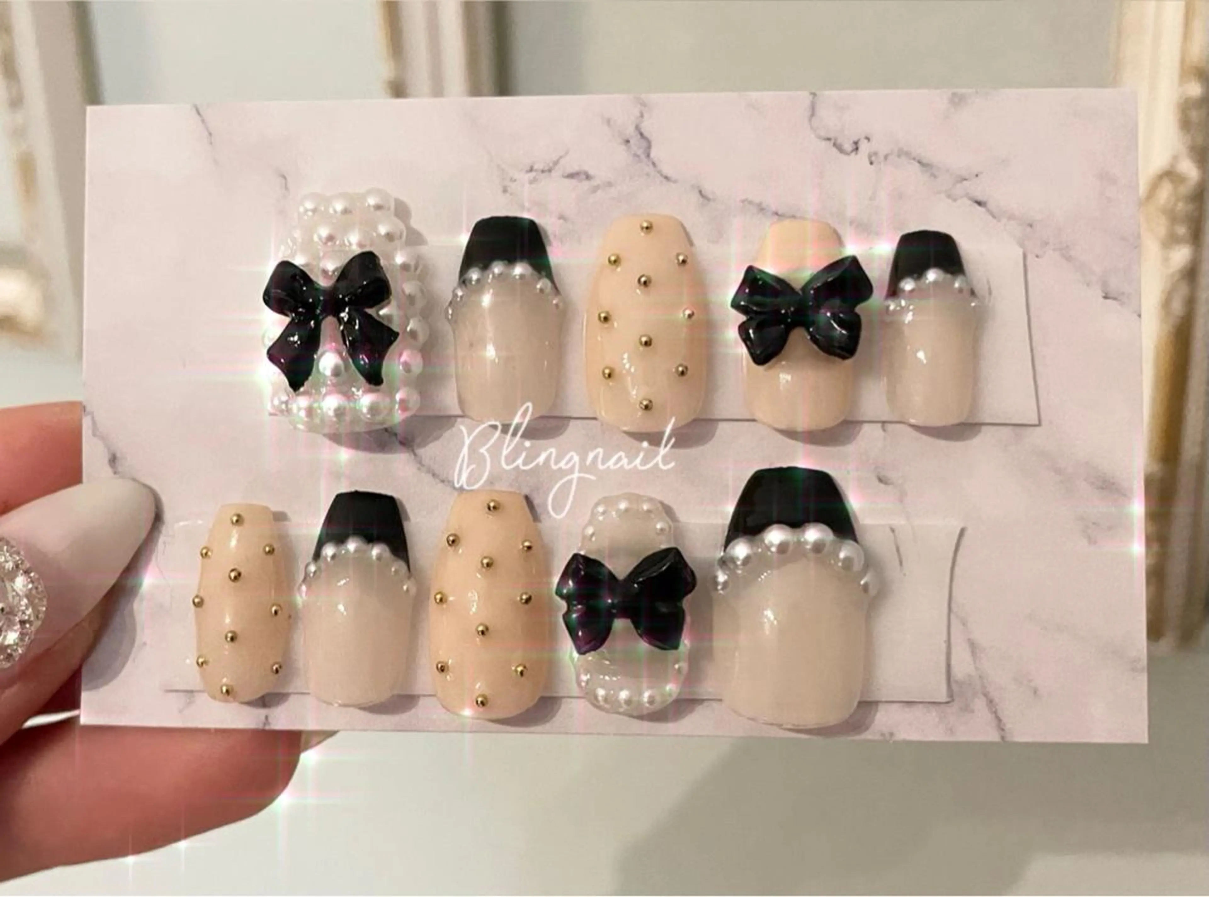 ネイル 23時まで❤︎韓国、 ワンホンネイルのネイルデザイン