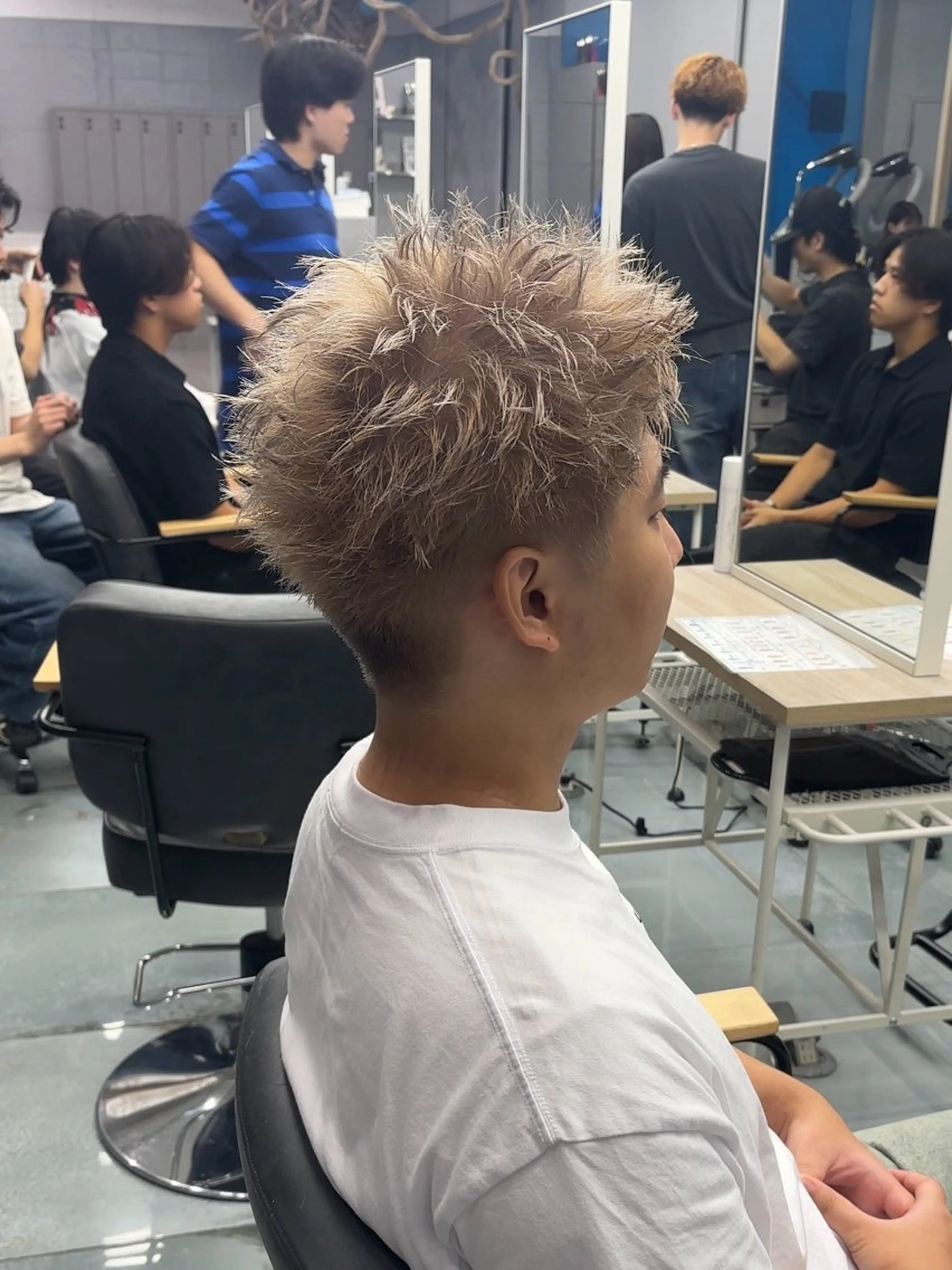 カラー メンズ ⚜️メンズ 特化Towa⚜️のヘアスタイル