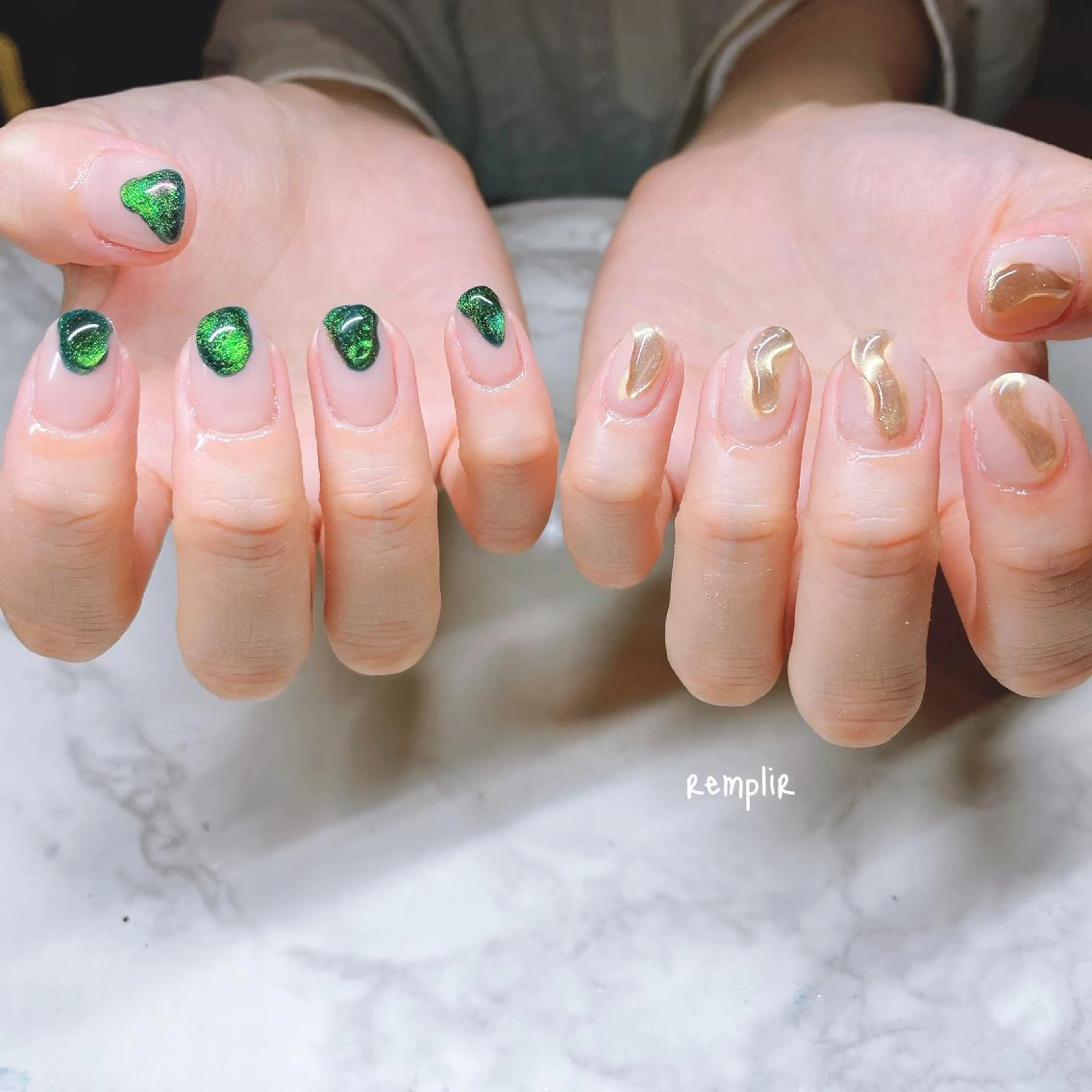 ネイル マグネットネイル ビー玉ネイル ニュアンスネイル ハンドネイル RANUN nailのネイルデザイン