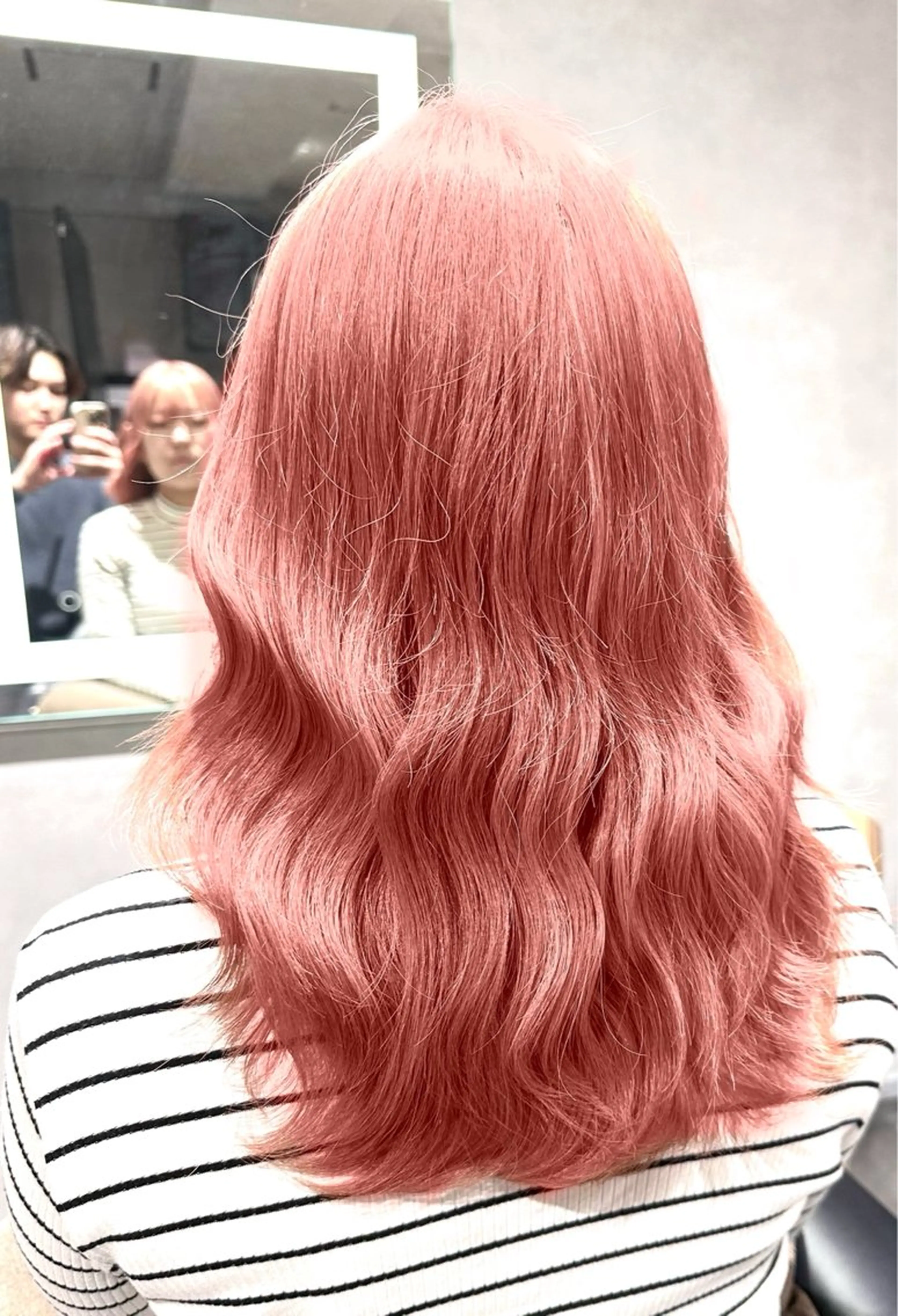 ミディアム カラー バレイヤージュ ブリーチ ケアブリーチ ダブルカラー イヤリングカラー 野村 俊太のヘアスタイル