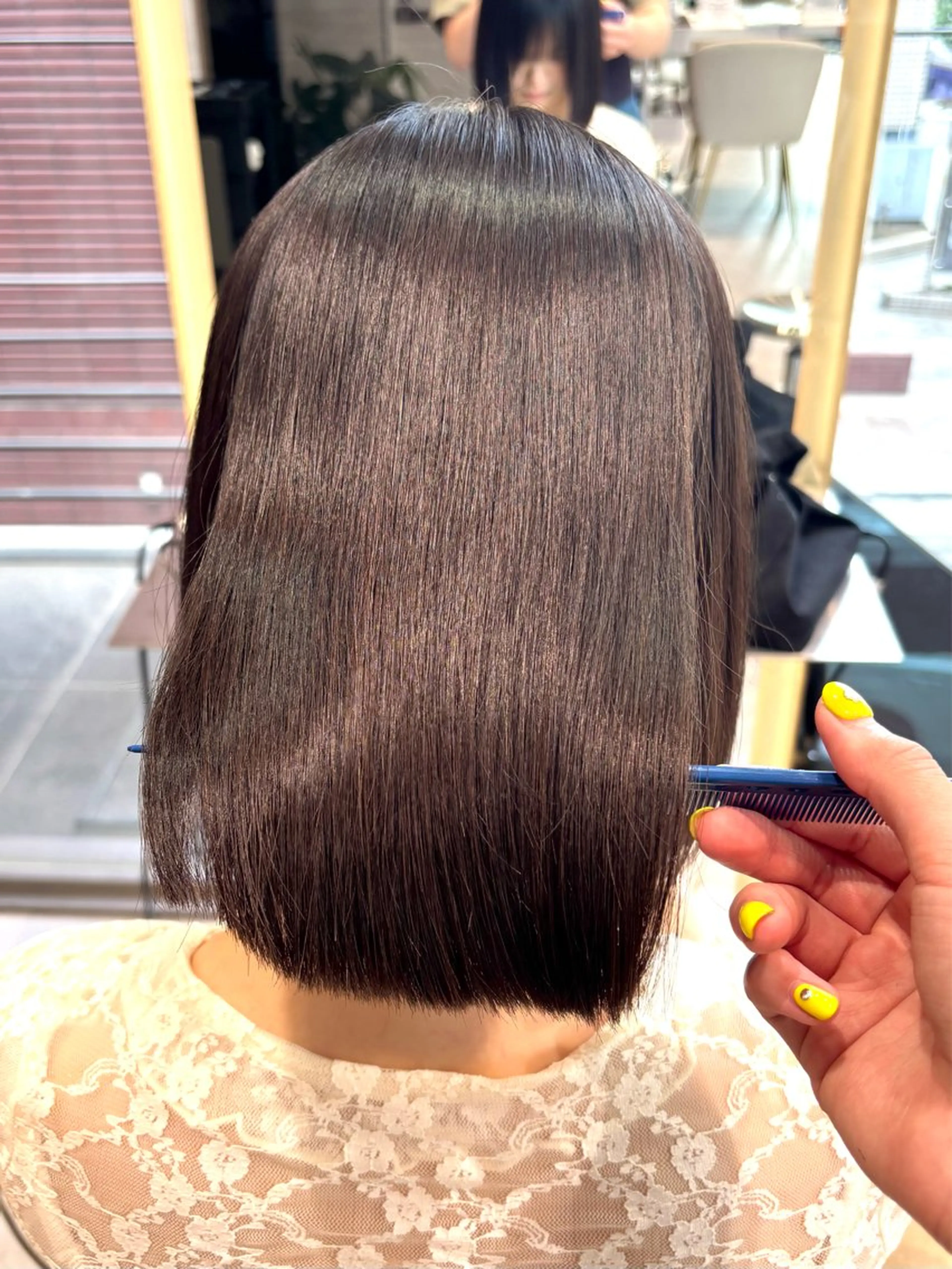 ミディアム カット ヘアカラー 縮毛矯正 トリートメント 💖ボブ/髪質改善 顔周りレイヤー/ユイのヘアスタイル