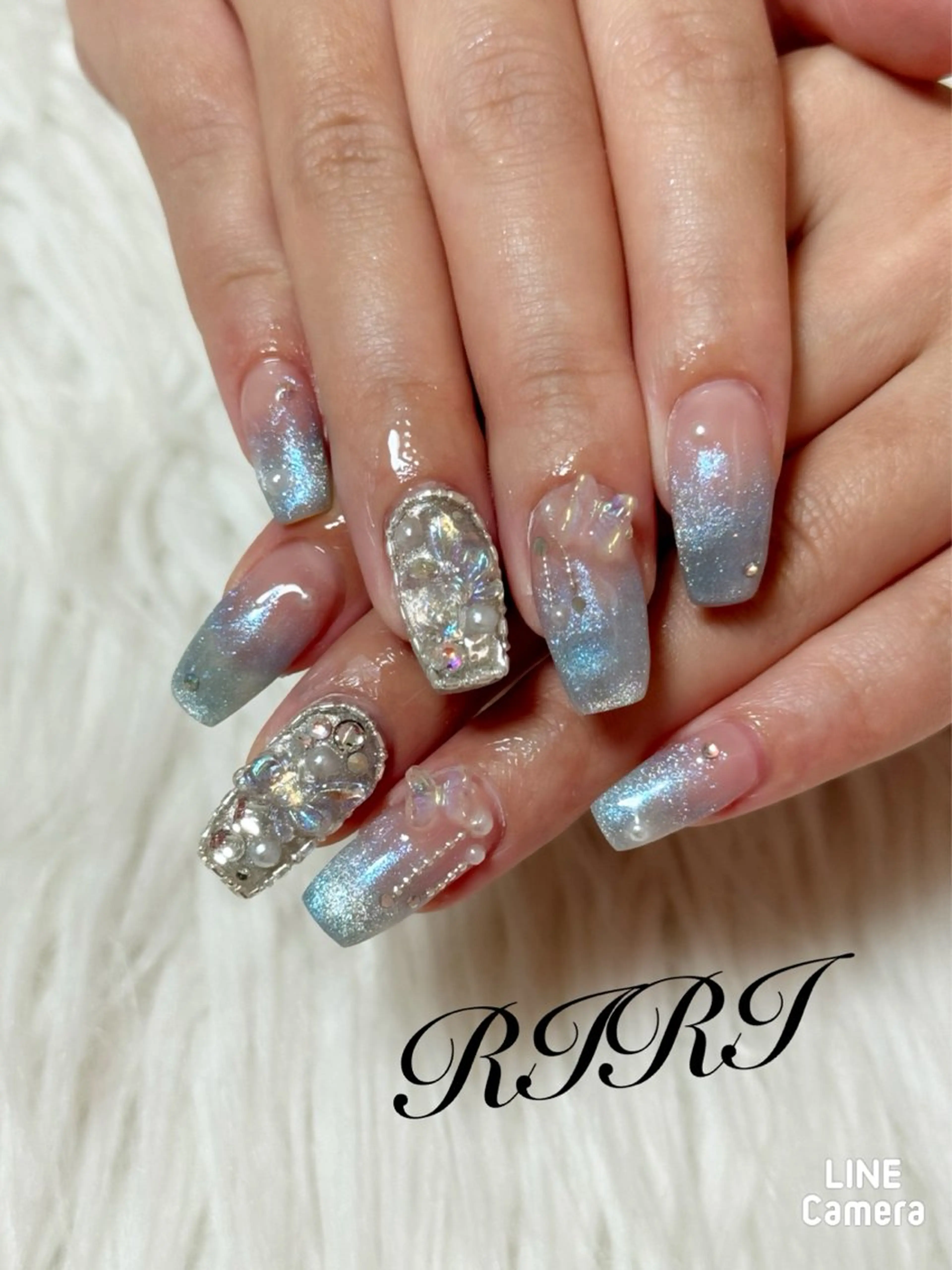 ネイル オーロラネイル ジェルネイル 韓国ネイル ロングネイル マグネットネイル ハンドネイル riri オーナーのネイルデザイン