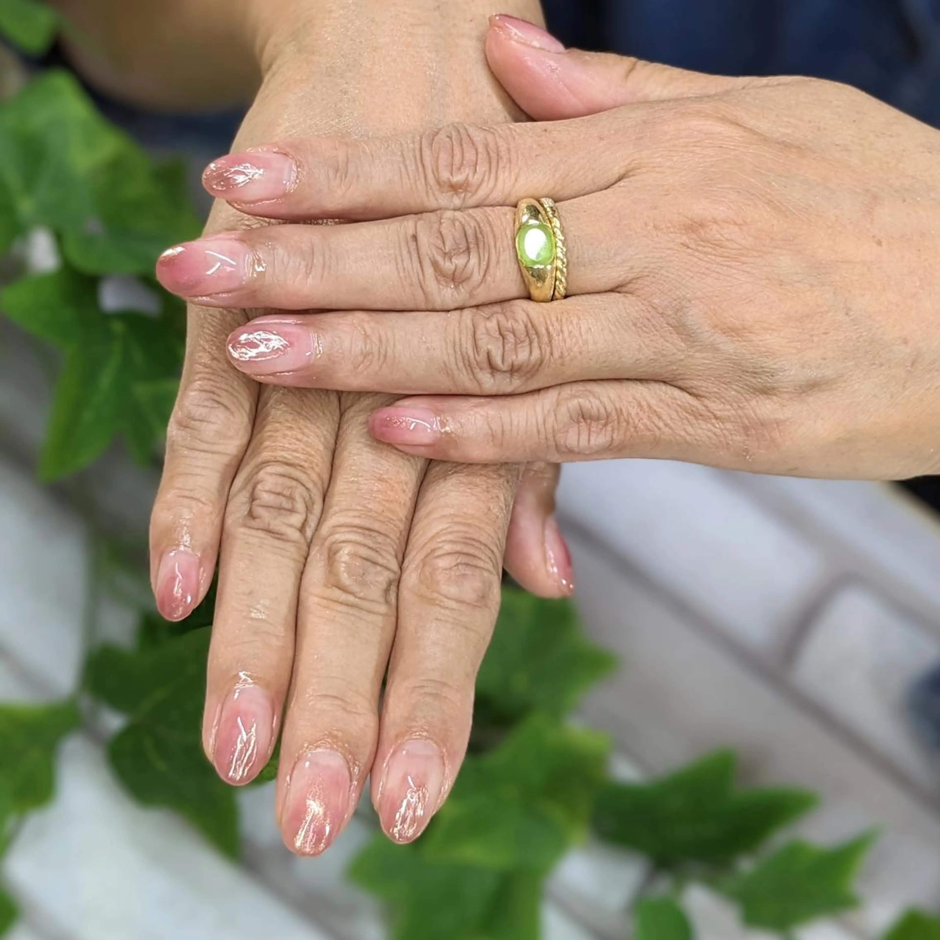 ネイル ミラーネイル ニュアンスネイル シンプルネイル ネイルサロンベルティ .keikoのネイルデザイン