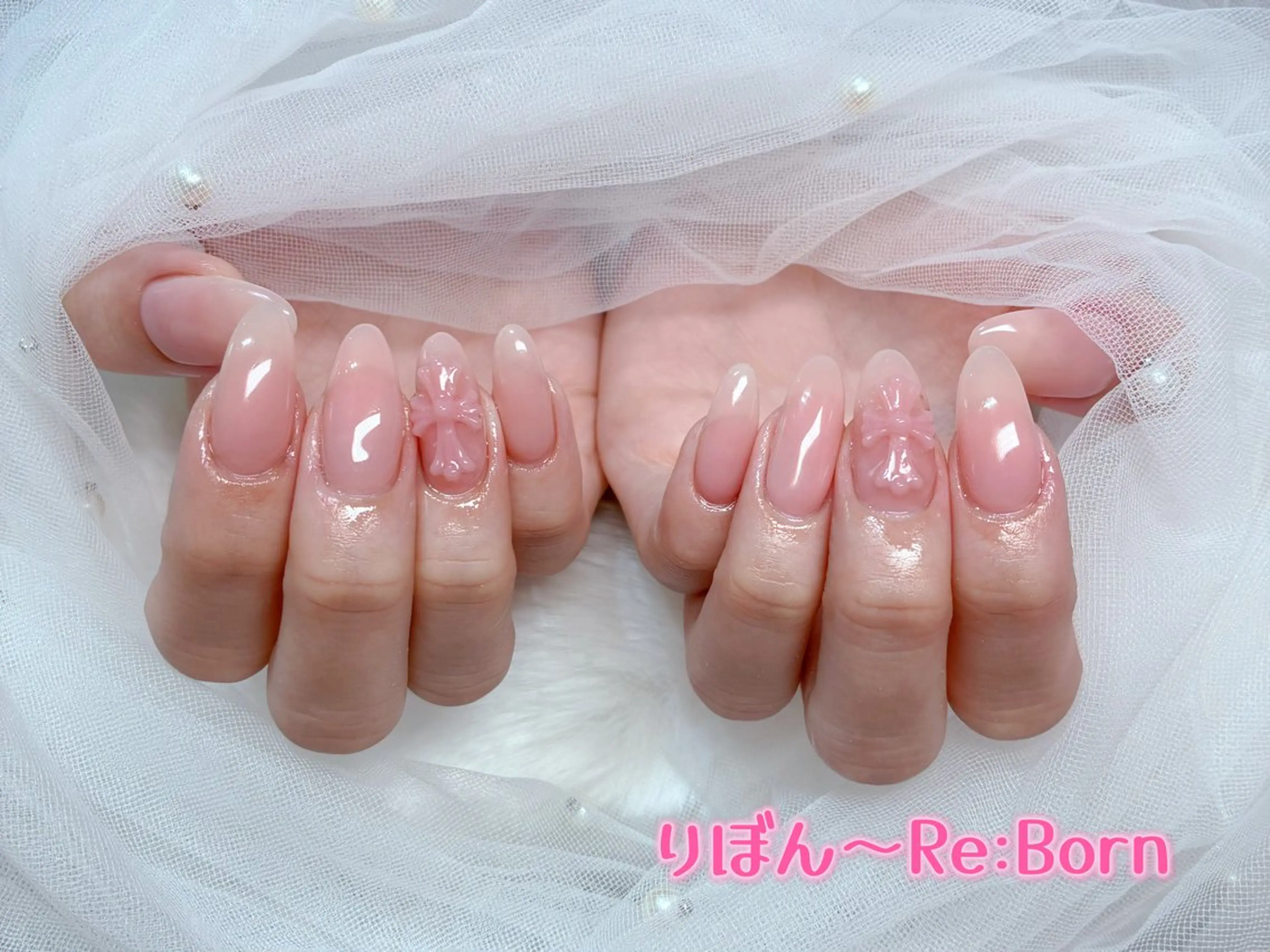 ミディアム ハンドネイル りぼん Re:Bonrのネイルデザイン