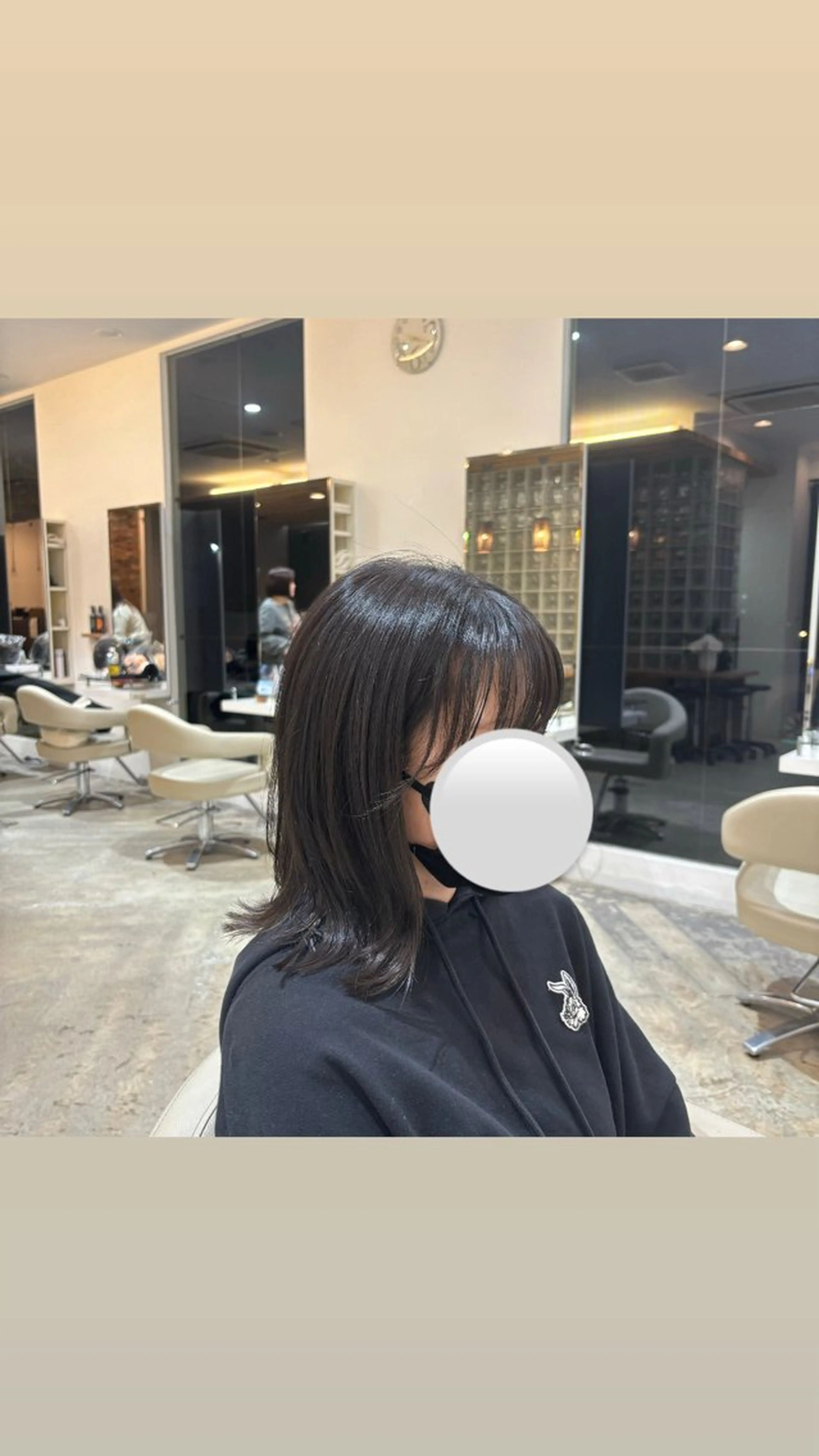 ミディアム カラー オレンジ くびれヘア レイヤーカット 佐藤 優里のヘアスタイル