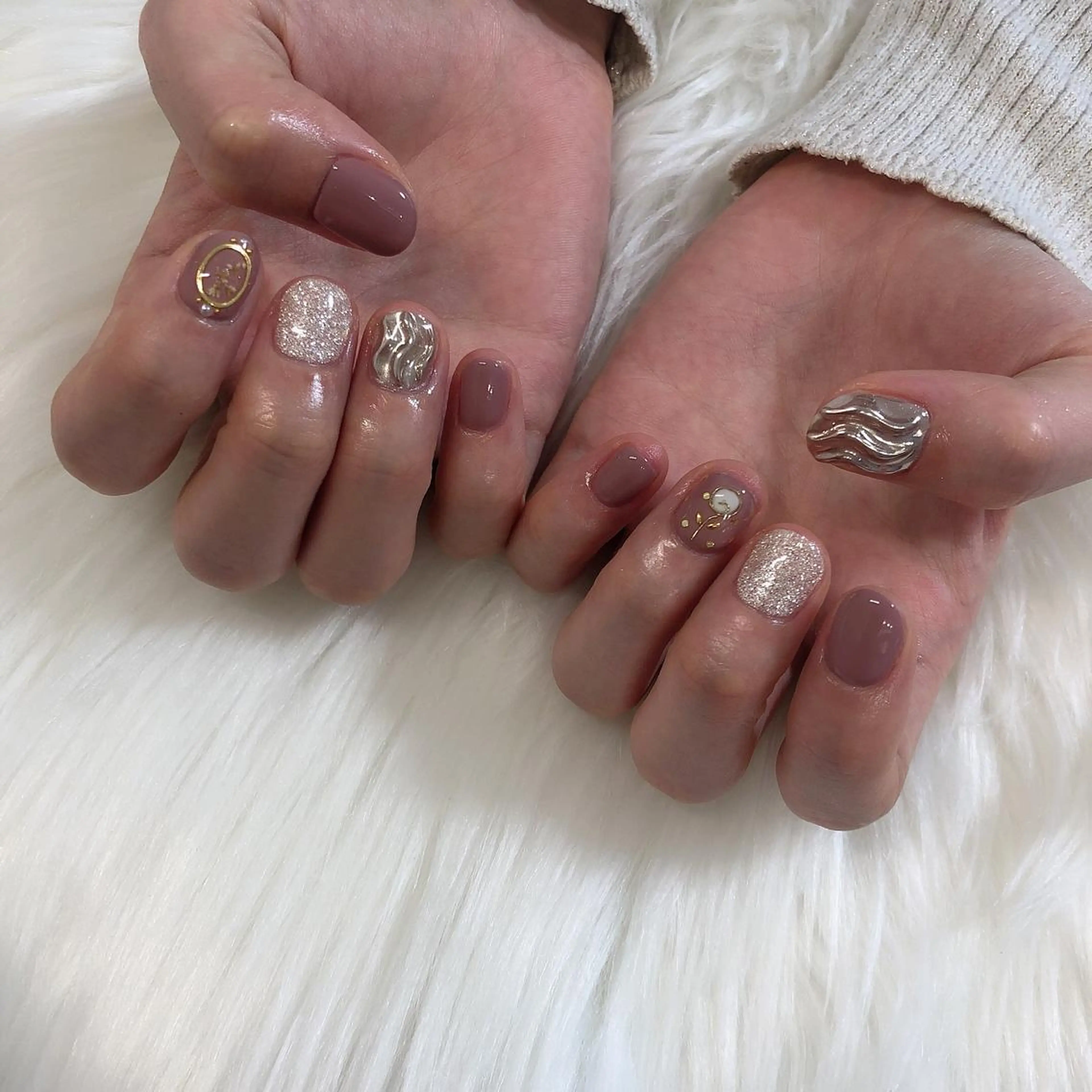 ネイル ハンドネイル 西岡 杏のネイルデザイン