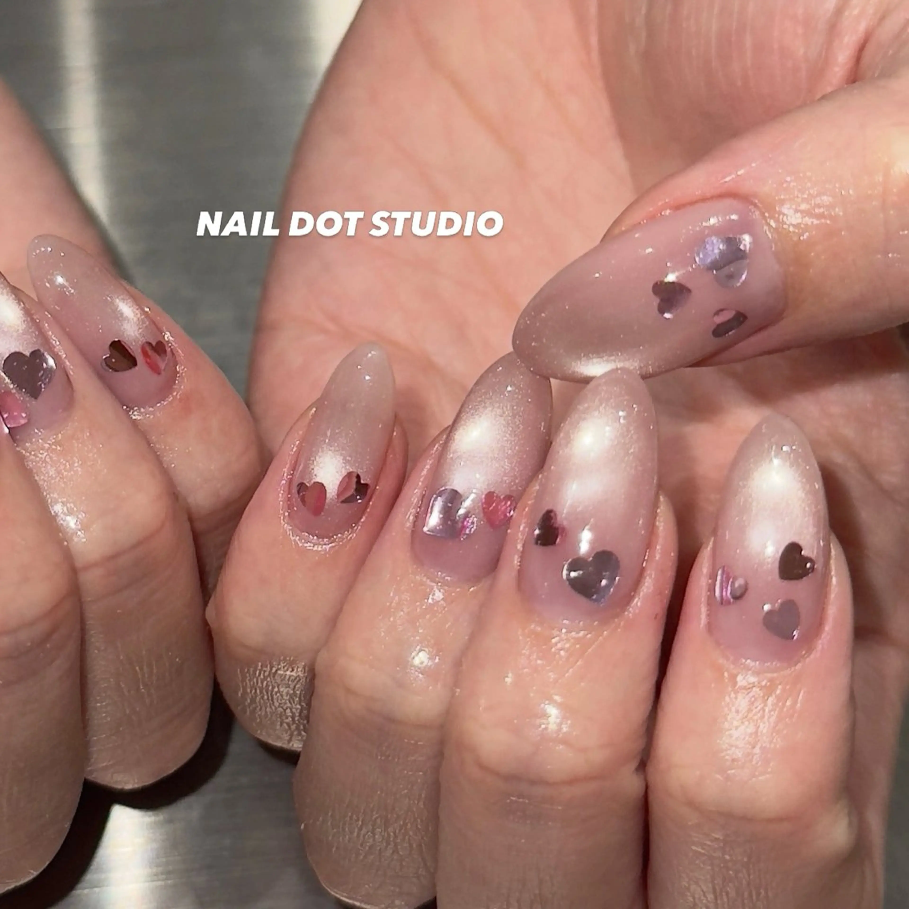 ネイル ハンドネイル NAILDOTSTU DIO SEINAのネイルデザイン
