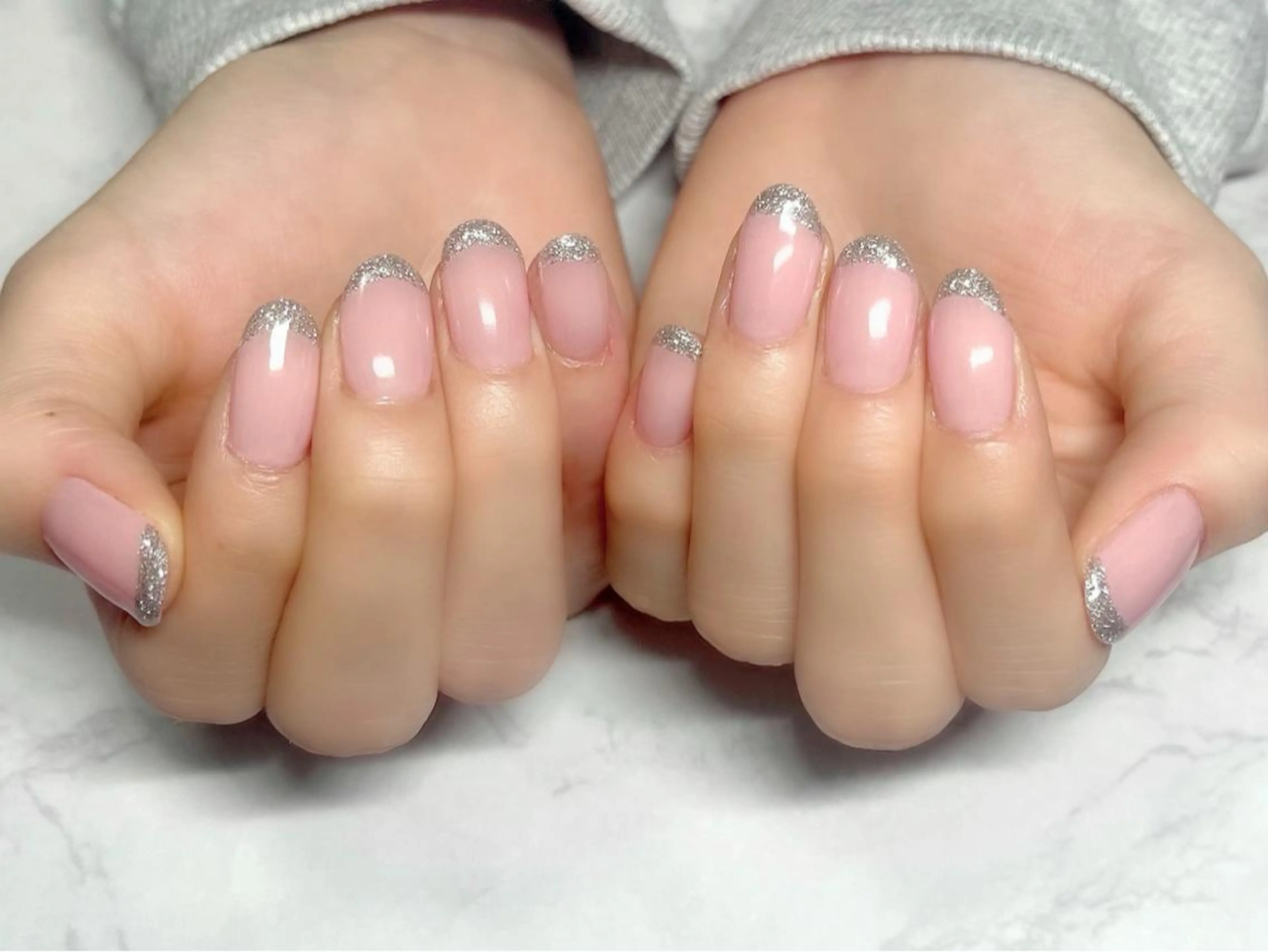 ネイル フレンチネイル ピンク シルバー Nail Salon KURELLYのネイルデザイン