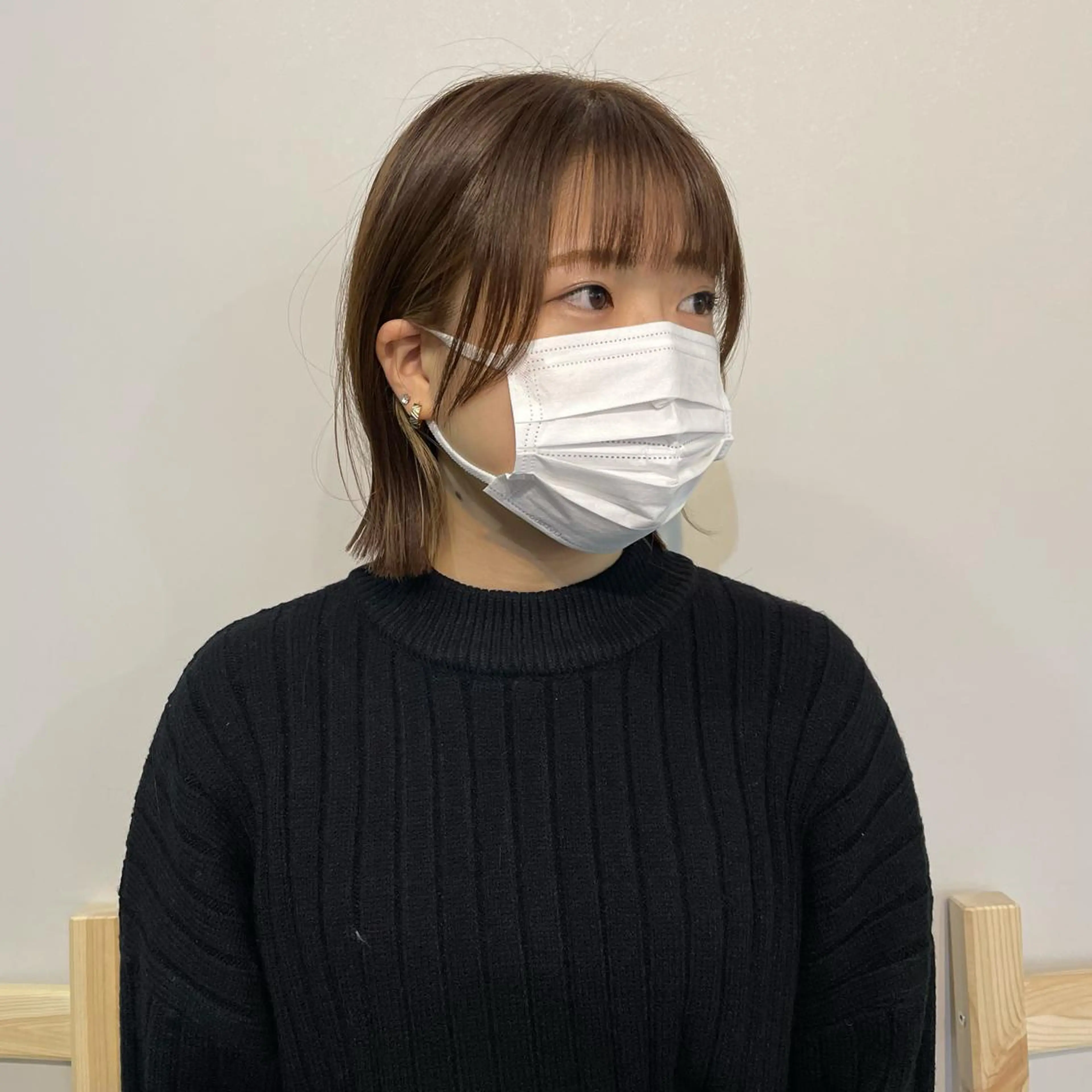 ショート カラー イヤリングカラー ボブ ショート　ボブ メンズ　パーマのヘアスタイル