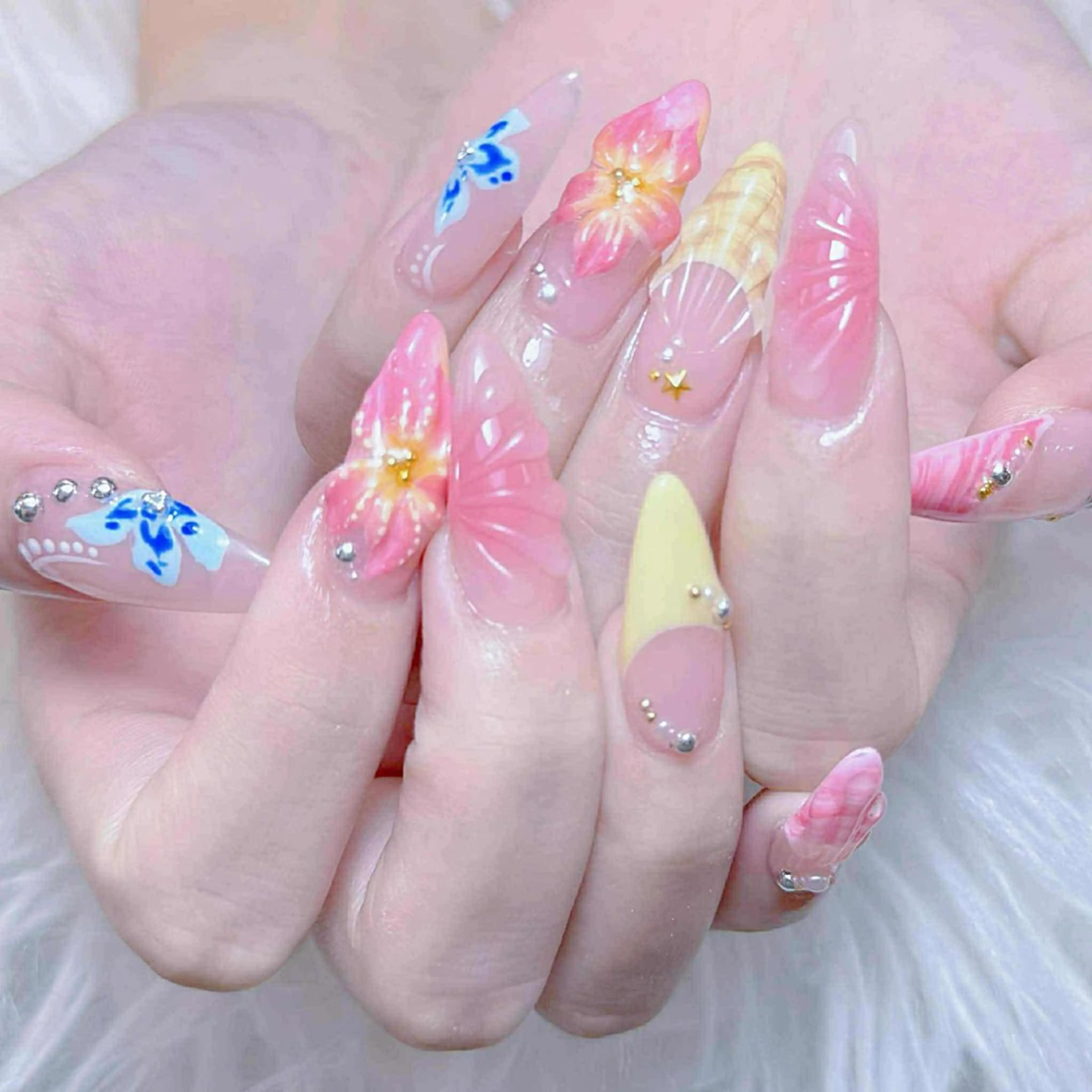 ネイル チークネイル 長さ出し フットネイル マグネットネイル 持ち込み ハンドネイル ANH NAIL ゴテゴテ専門店💎のネイルデザイン