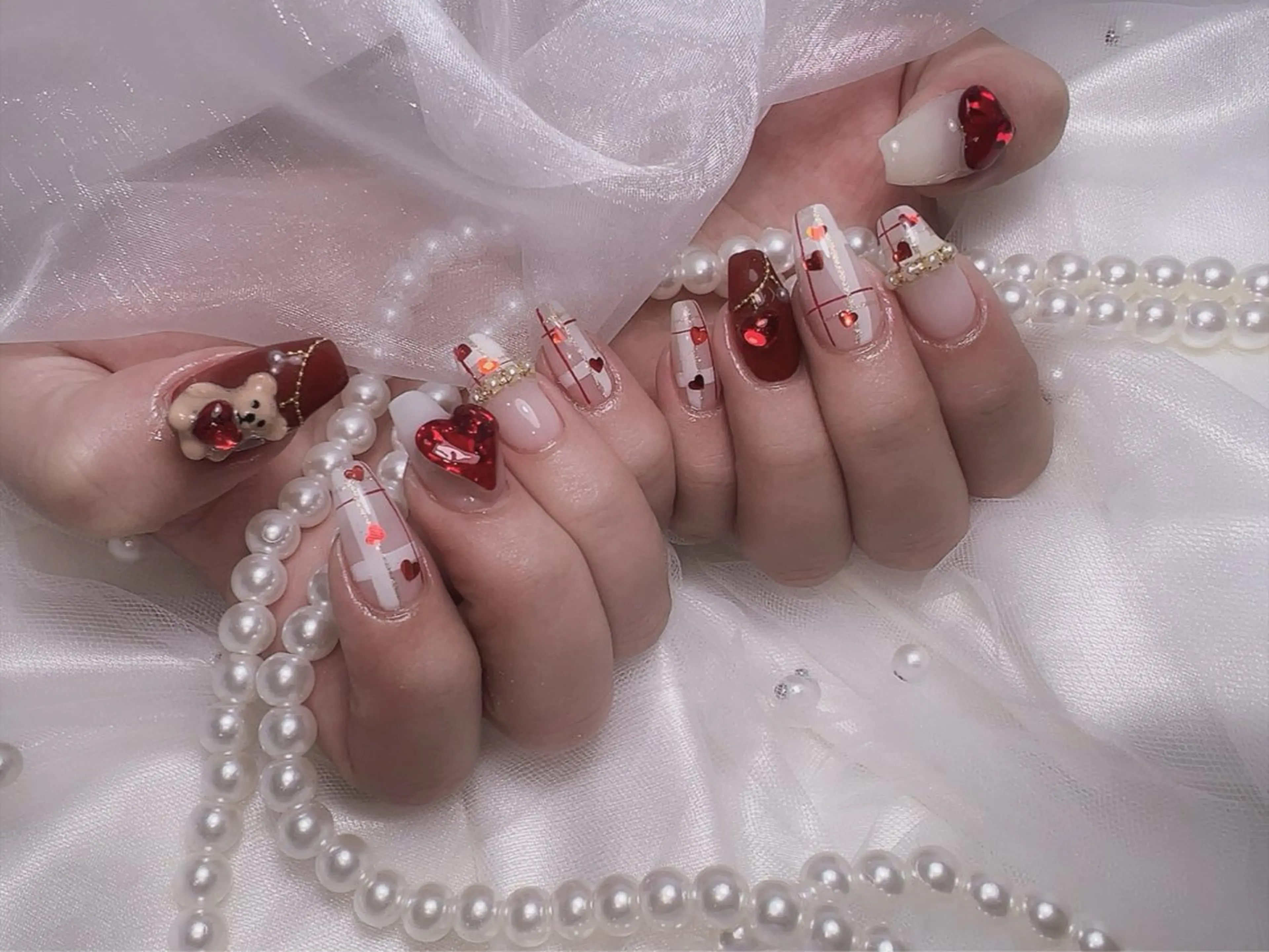 ネイル ハンドネイル emu m.uのネイルデザイン