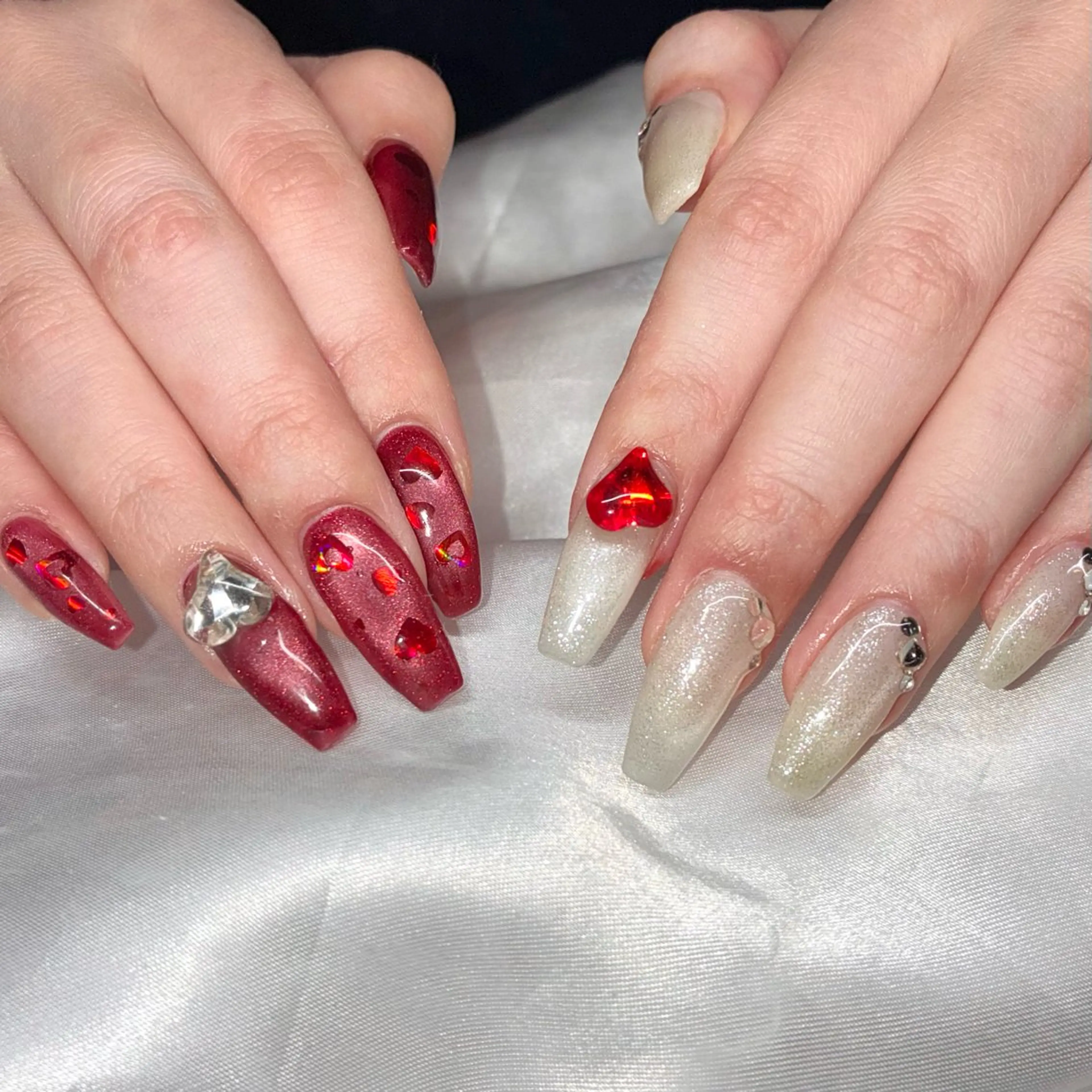 ネイル ジェルネイル ハート ホログラムネイル マグネットネイル ハンドネイル Nail ヌシん家 AKANEのネイルデザイン