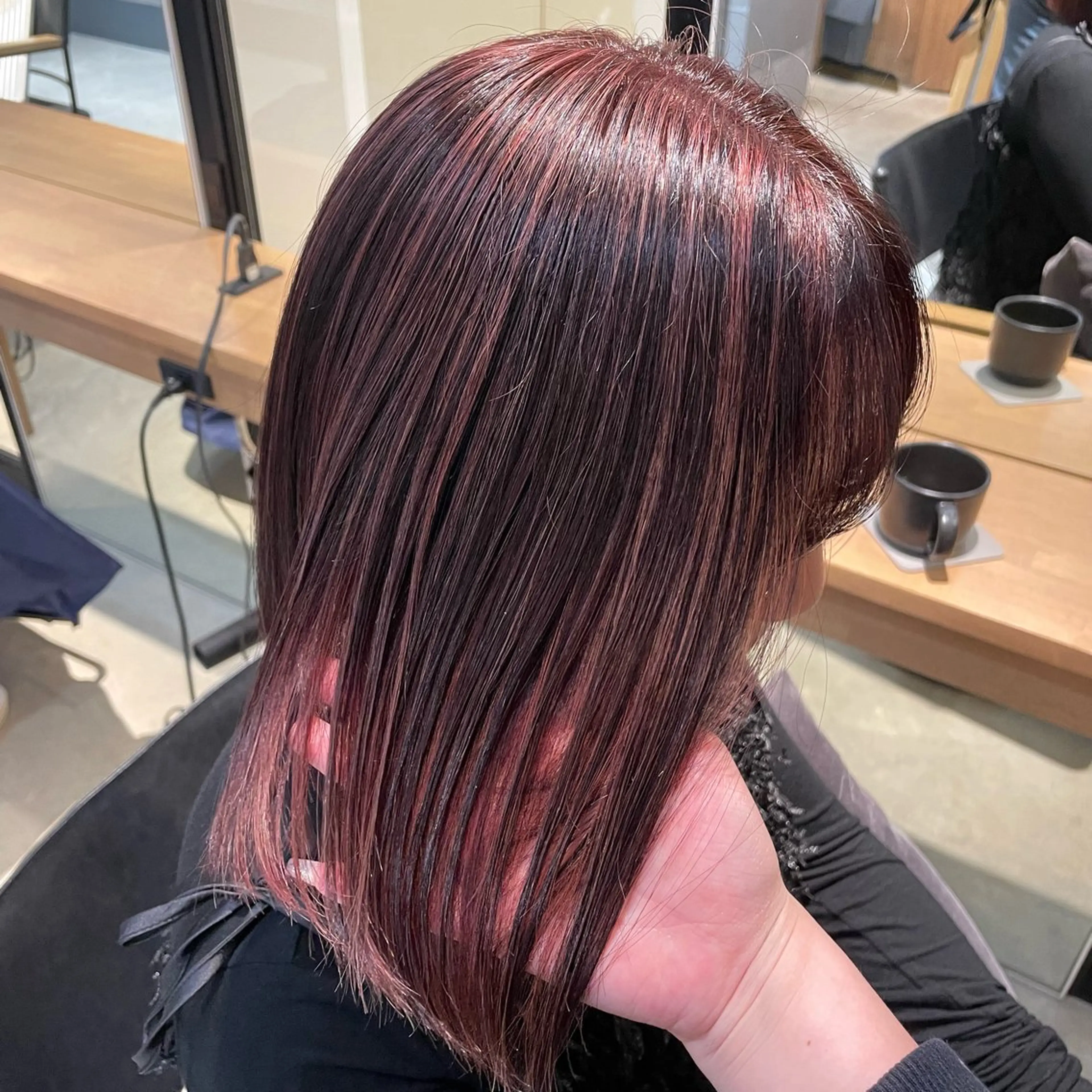 ショート レイヤーカット 後藤 香乃のヘアスタイル