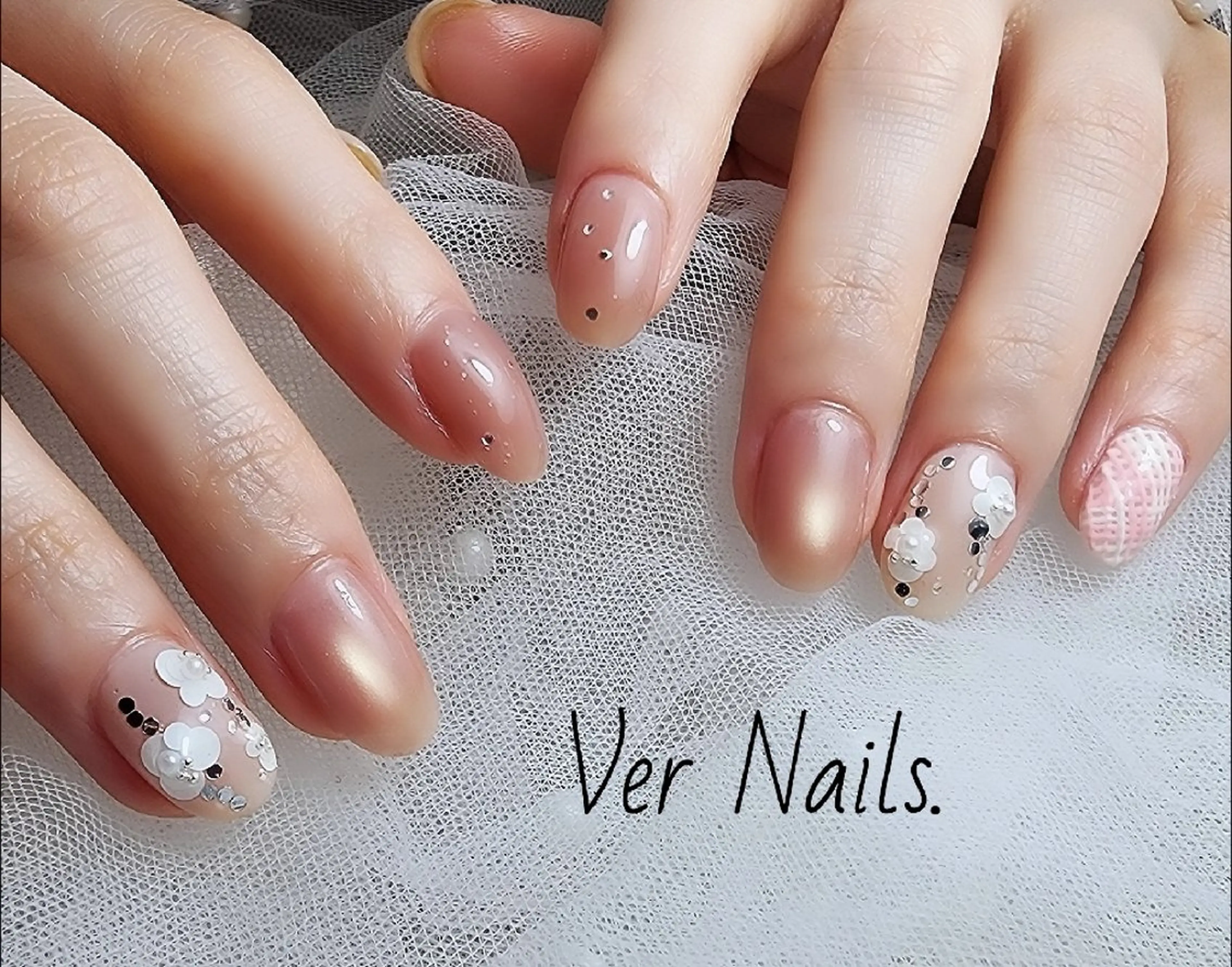 ネイル フラワーネイル 春ネイル ハンドネイル Ver Nails.のその他イメージ