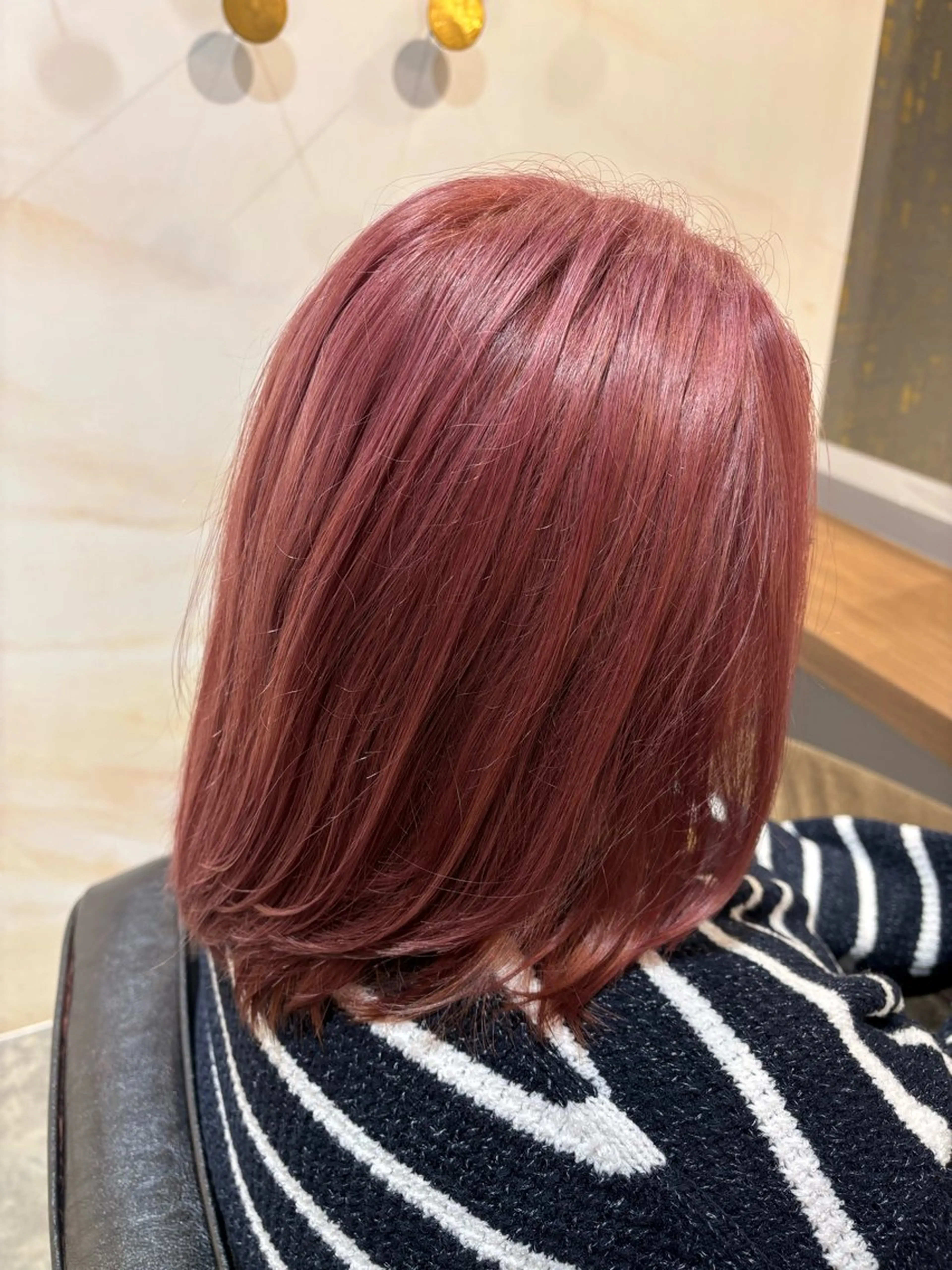 ミディアム ヘアカラー 三嶋 陽友のヘアスタイル