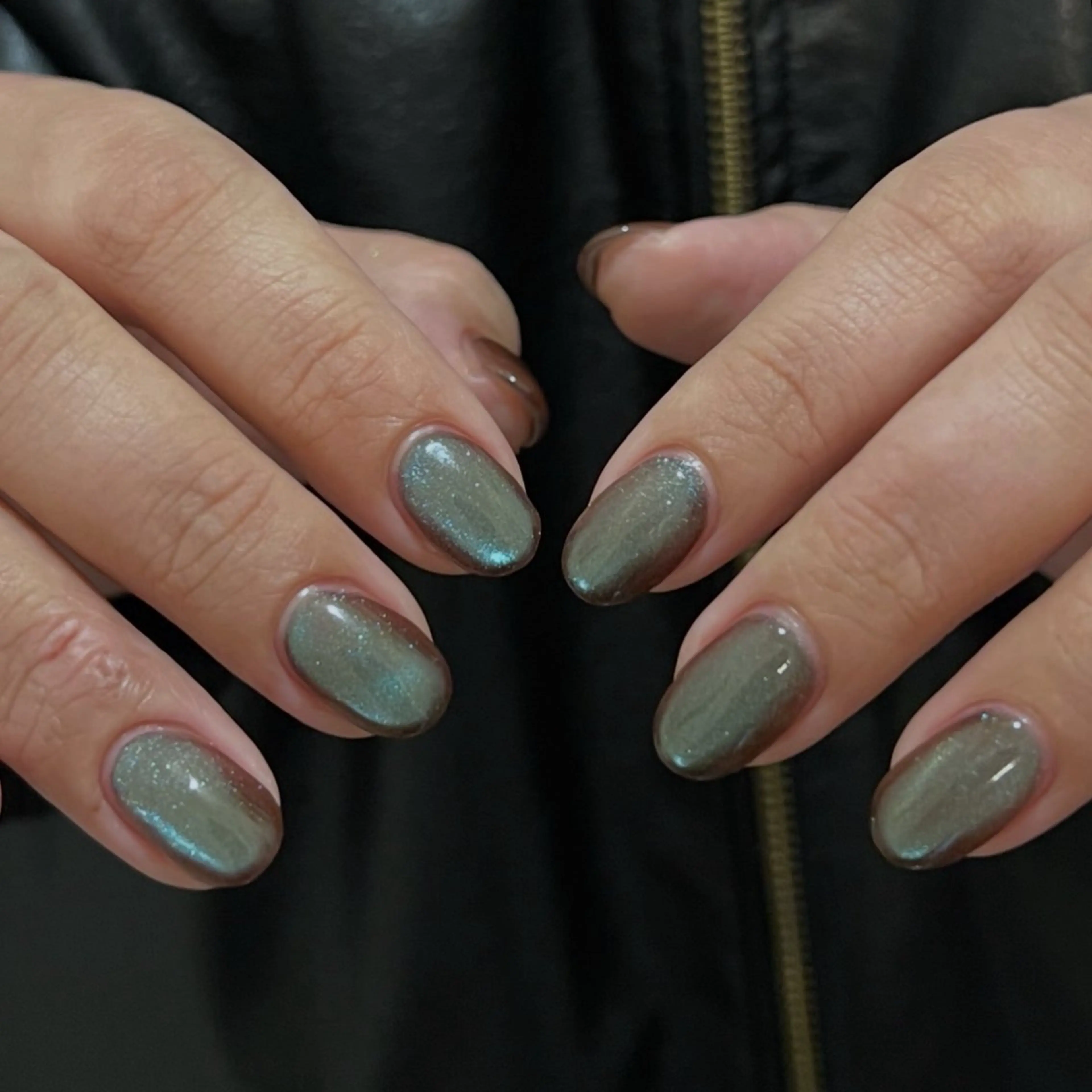 ネイル フラッシュネイル マグネットネイル urun eriのネイルデザイン