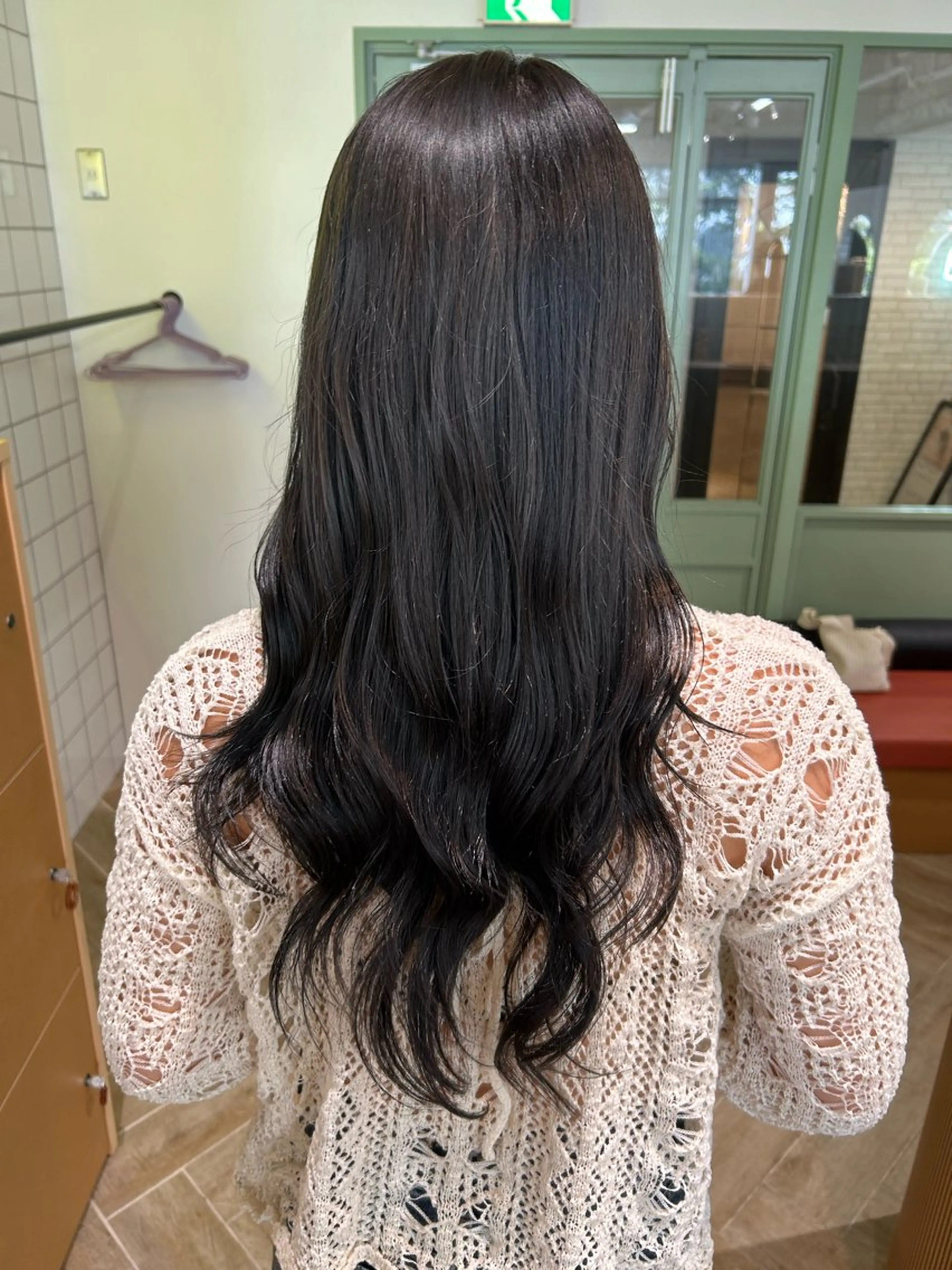 ロング カラー ヘアカラー トリートメント ベージュ/ダブルカラ ー/新潟駅/青柳萌果のヘアスタイル