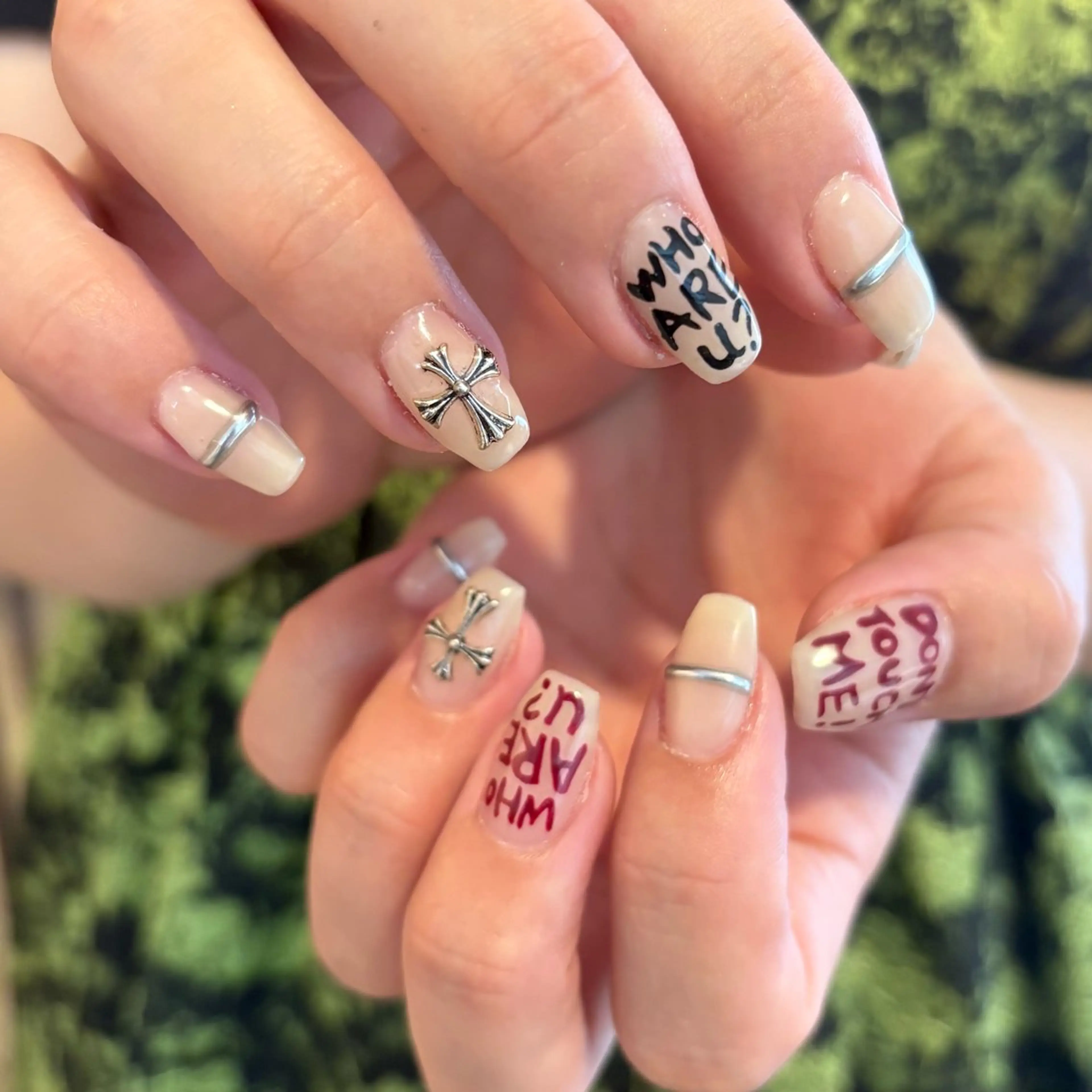ネイル ハンドネイル フットネイル yuri / 個性派nailのネイルデザイン