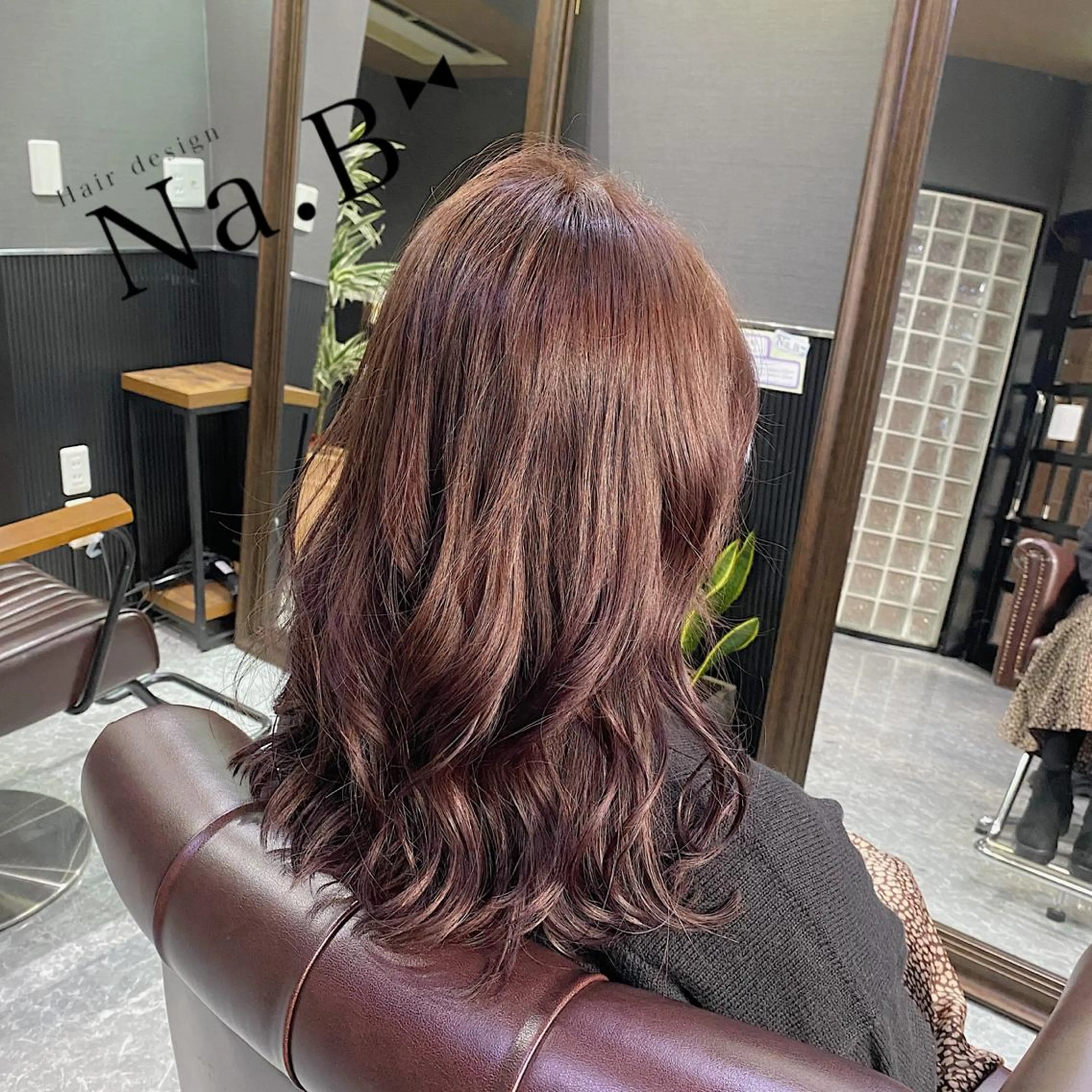 セミロング カラー パーマ ジユン 지윤のヘアスタイル