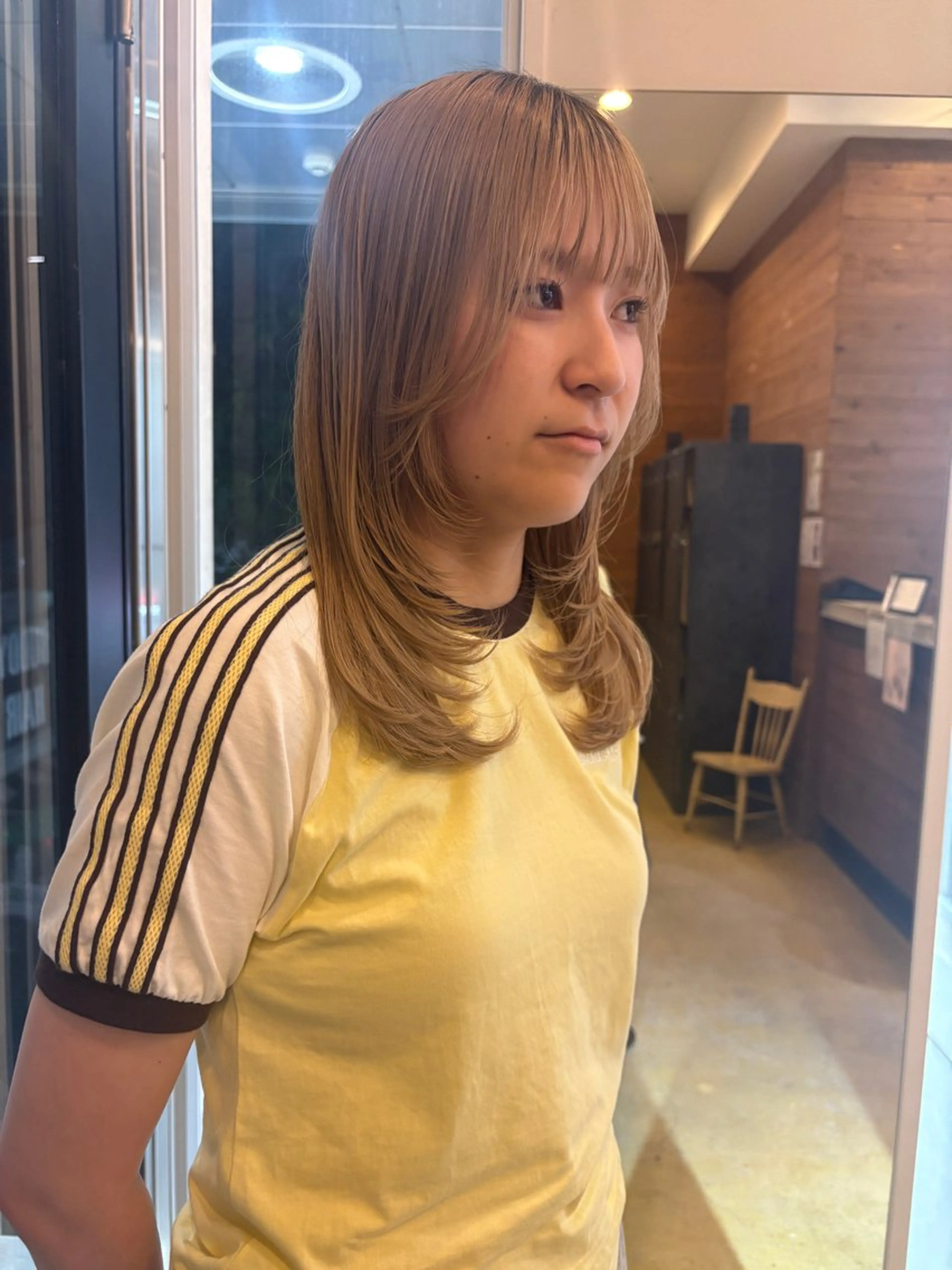 セミロング abe yuikaのヘアスタイル