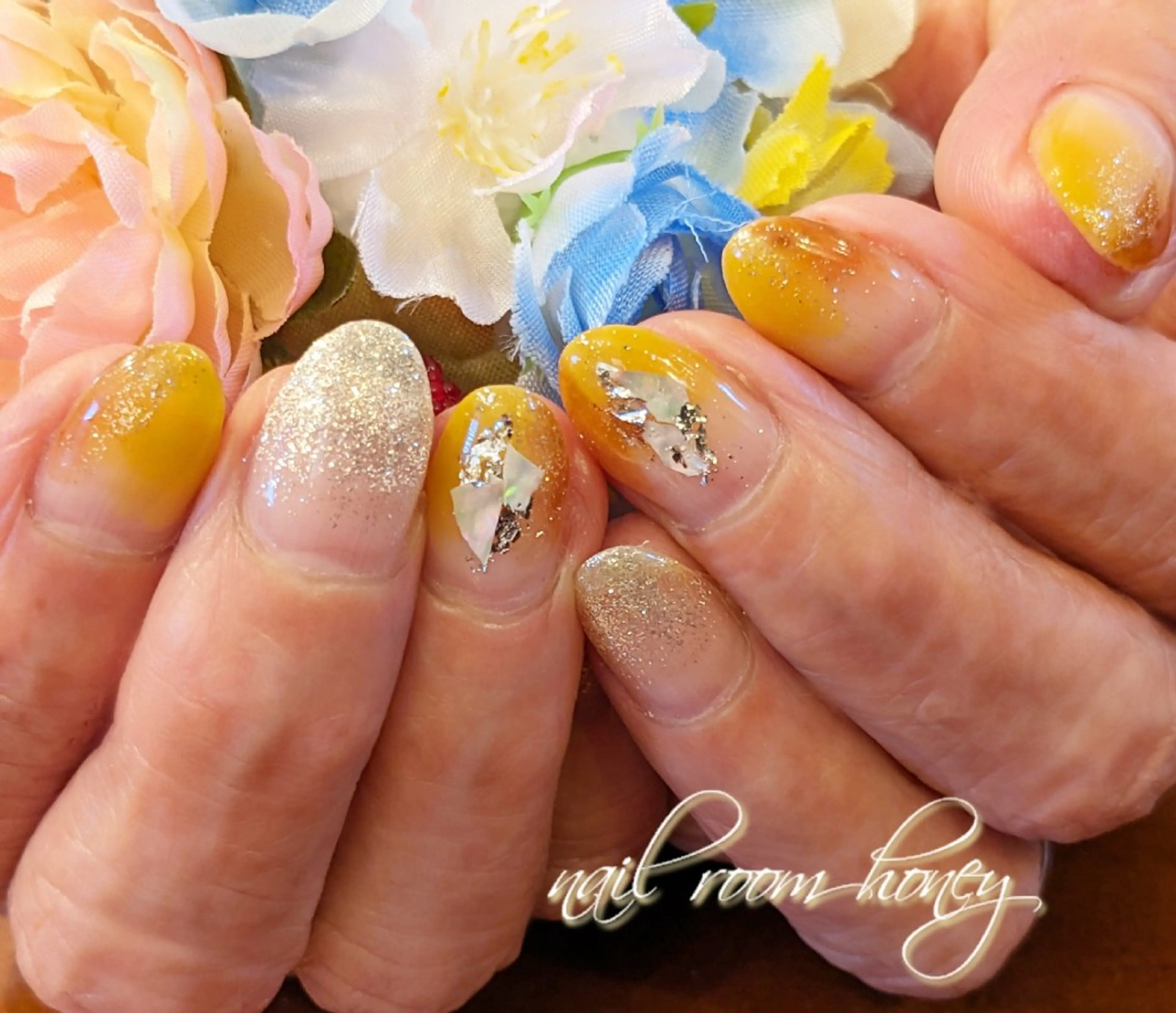 ネイル 夏ネイル 黄色 nail room  honeyのネイルデザイン