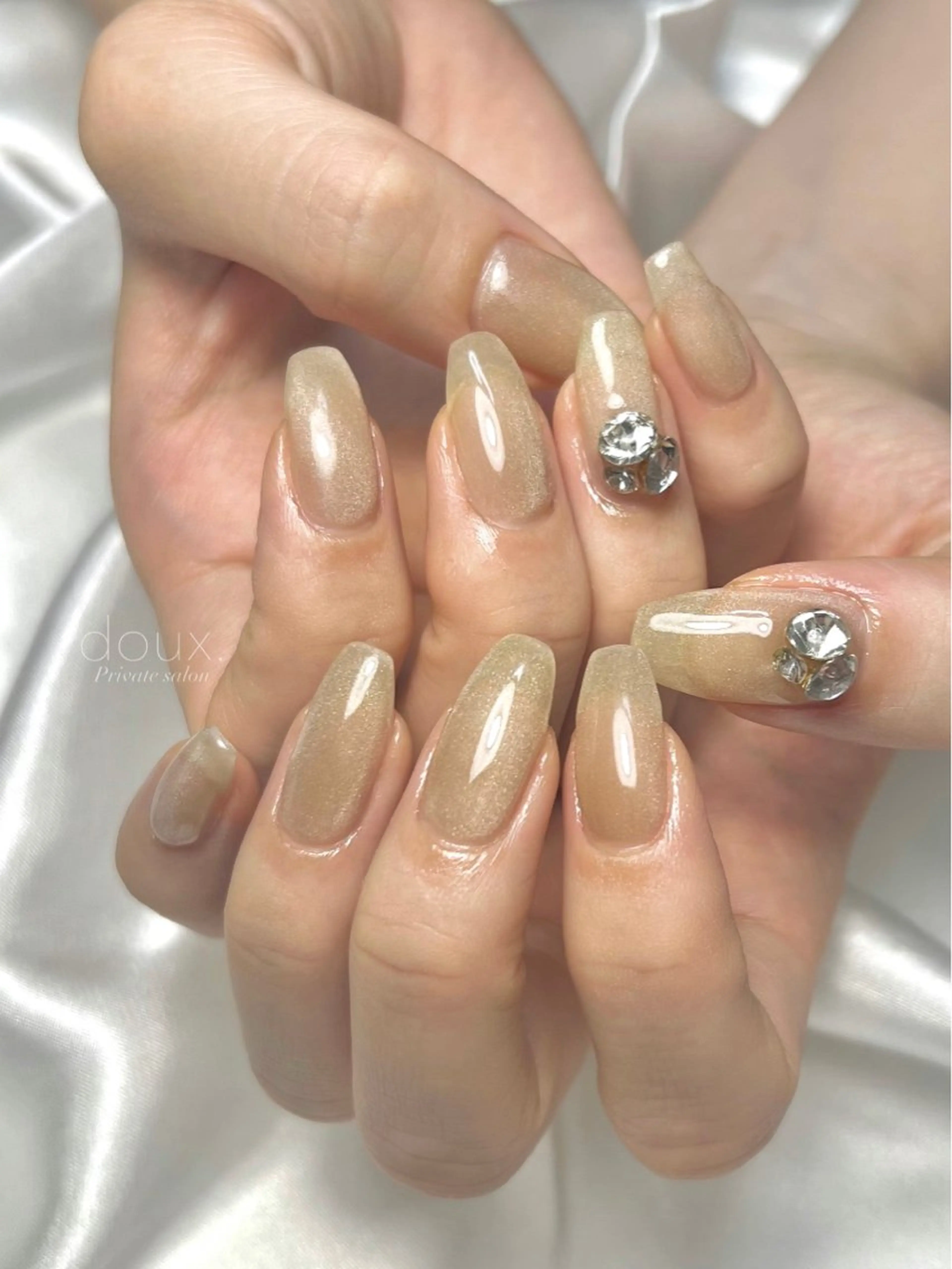 ネイル フラッシュネイル 韓国ネイル マグネットネイル ミラーネイル ニュアンスネイル ハンドネイル doux. nailのネイルデザイン